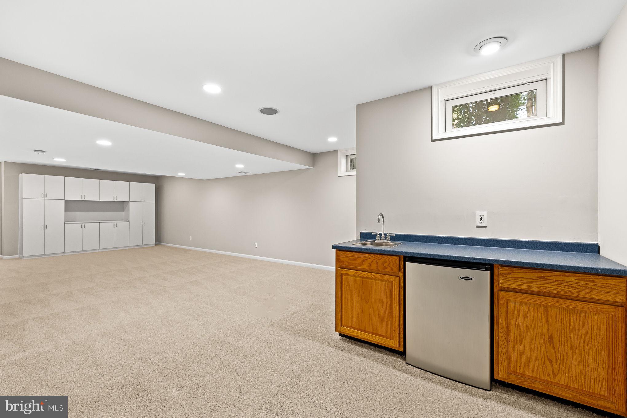 STRATFORD - Residential