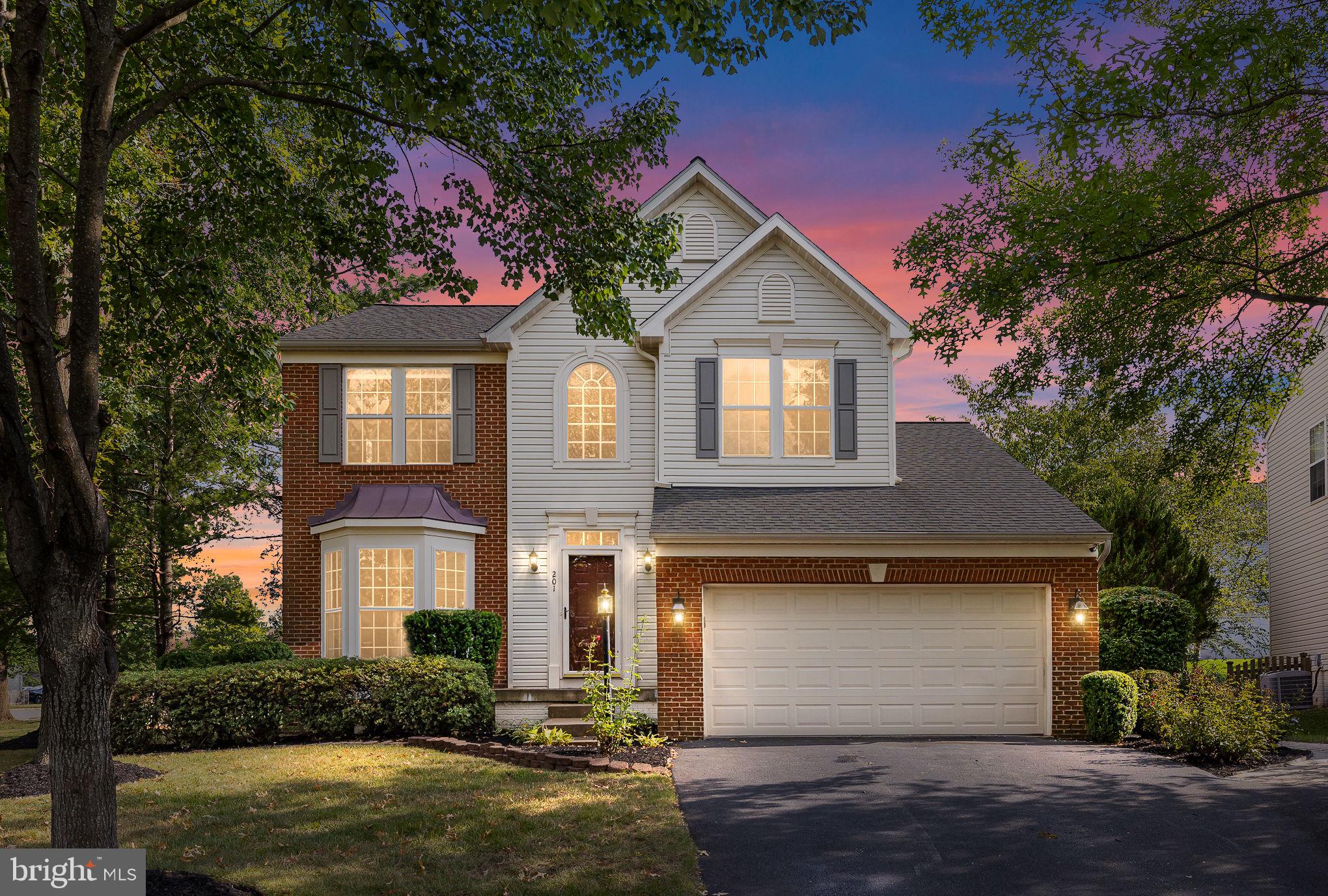 STRATFORD - Residential