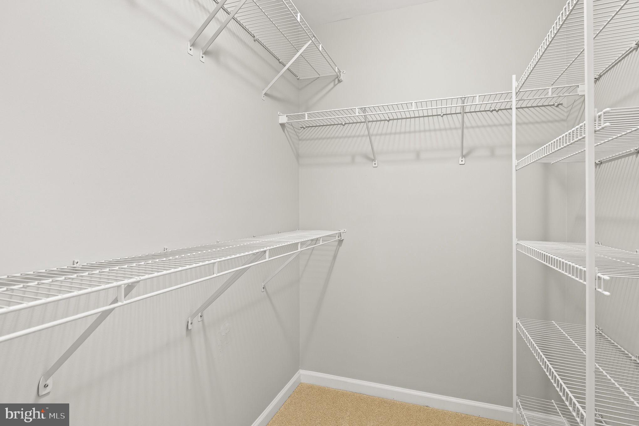 STRATFORD - Residential