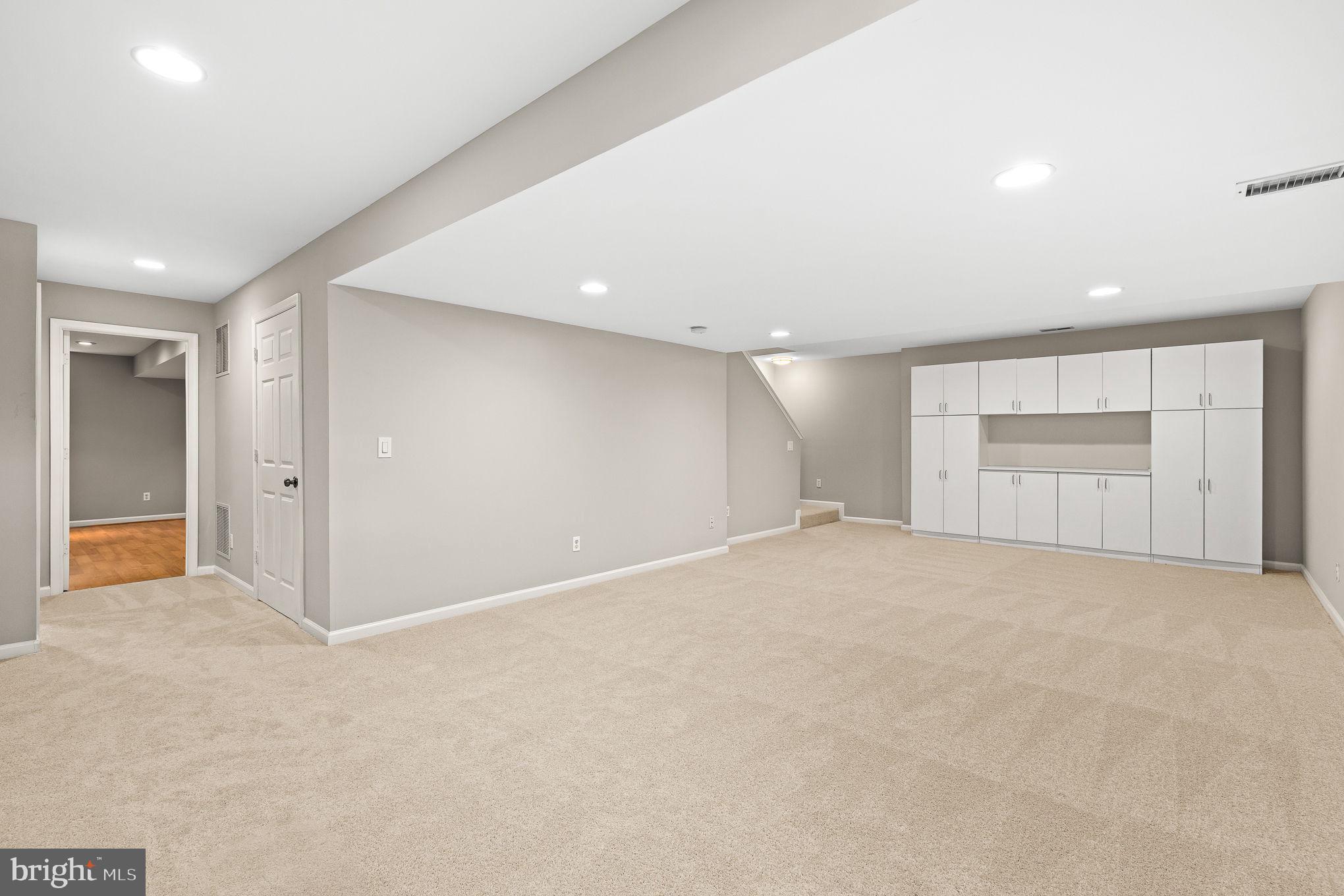 STRATFORD - Residential