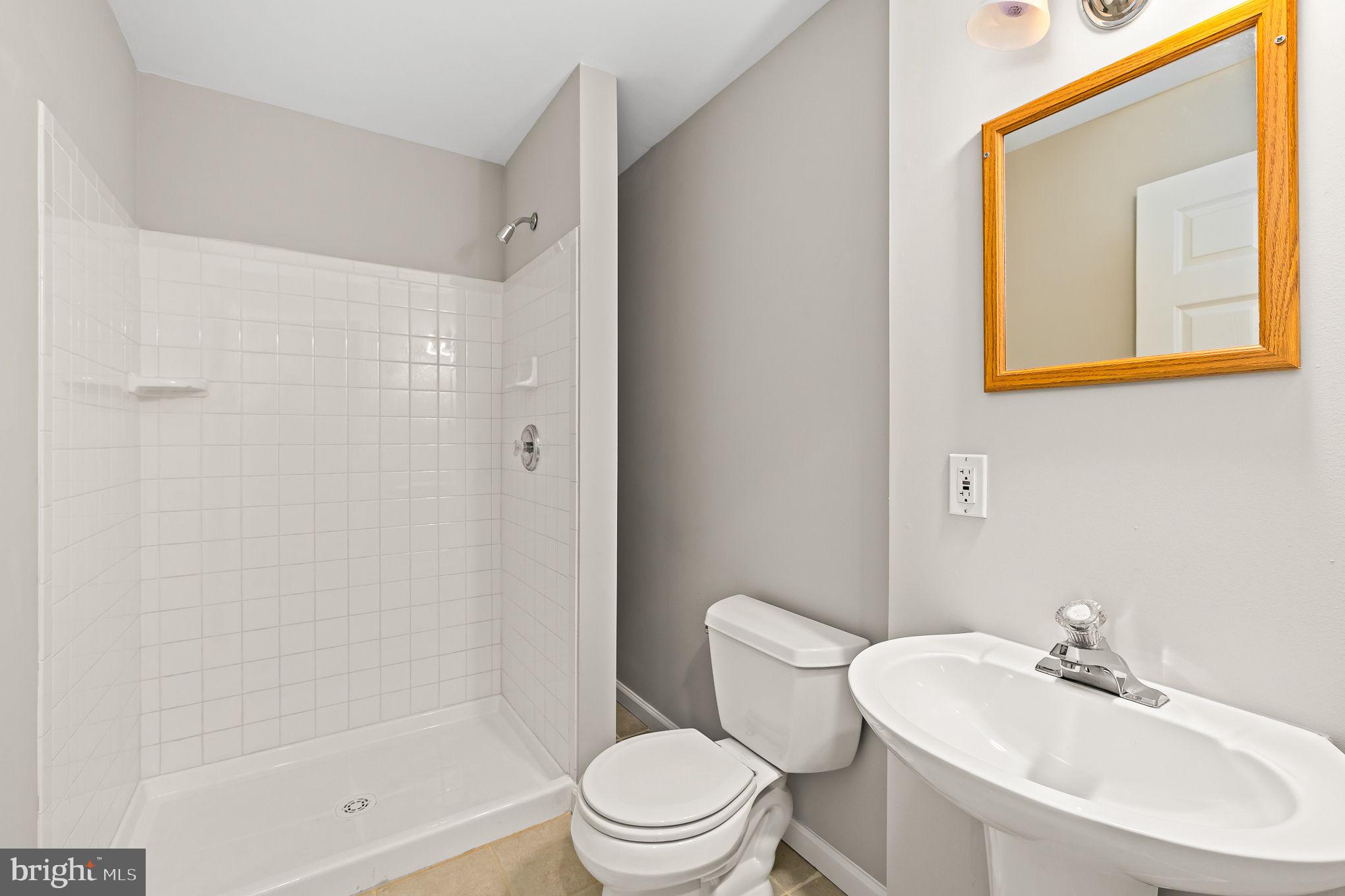 STRATFORD - Residential