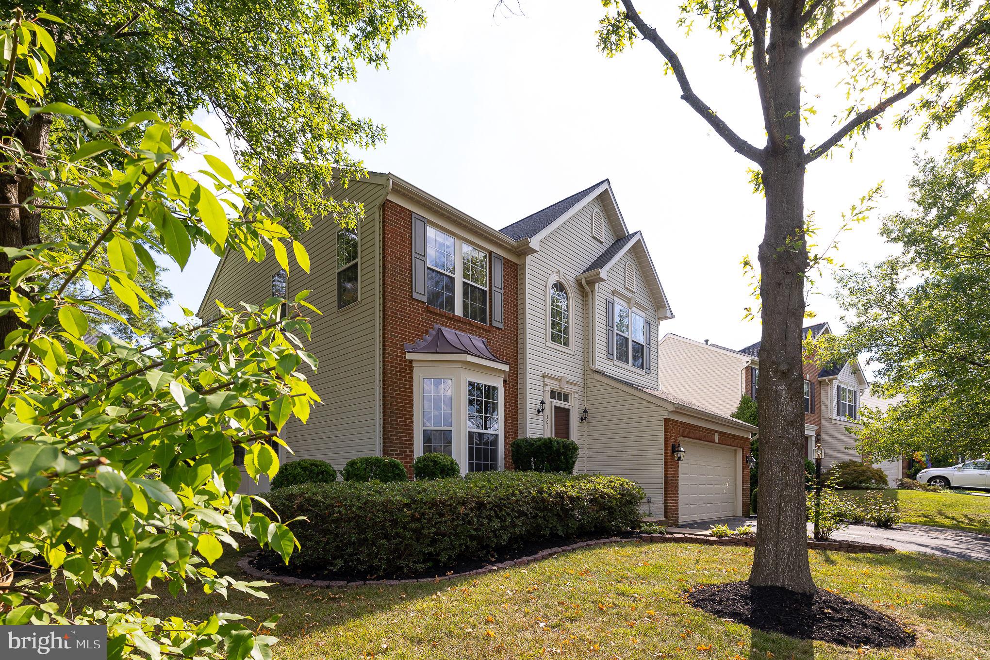 STRATFORD - Residential