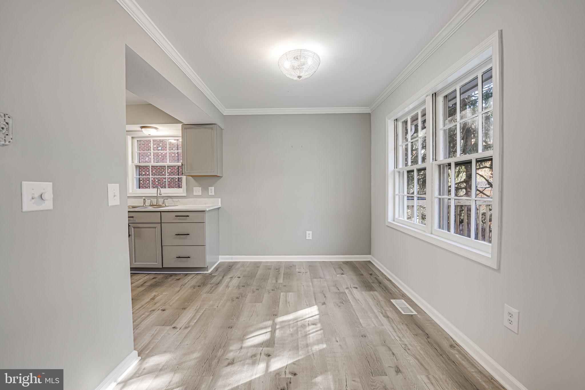 BREEZEWOOD - Residential