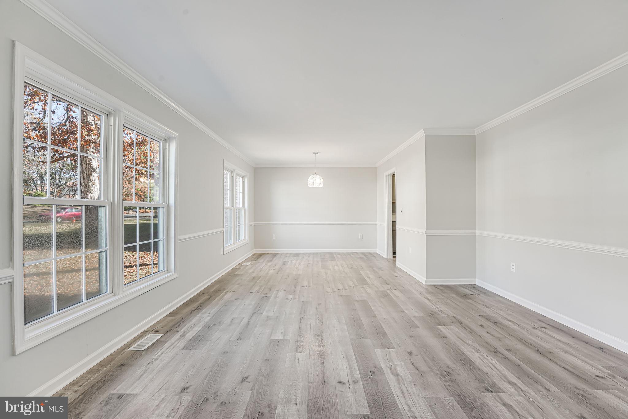 BREEZEWOOD - Residential