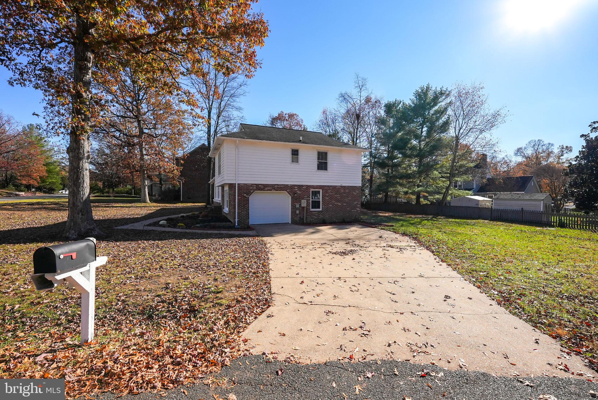 BREEZEWOOD - Residential