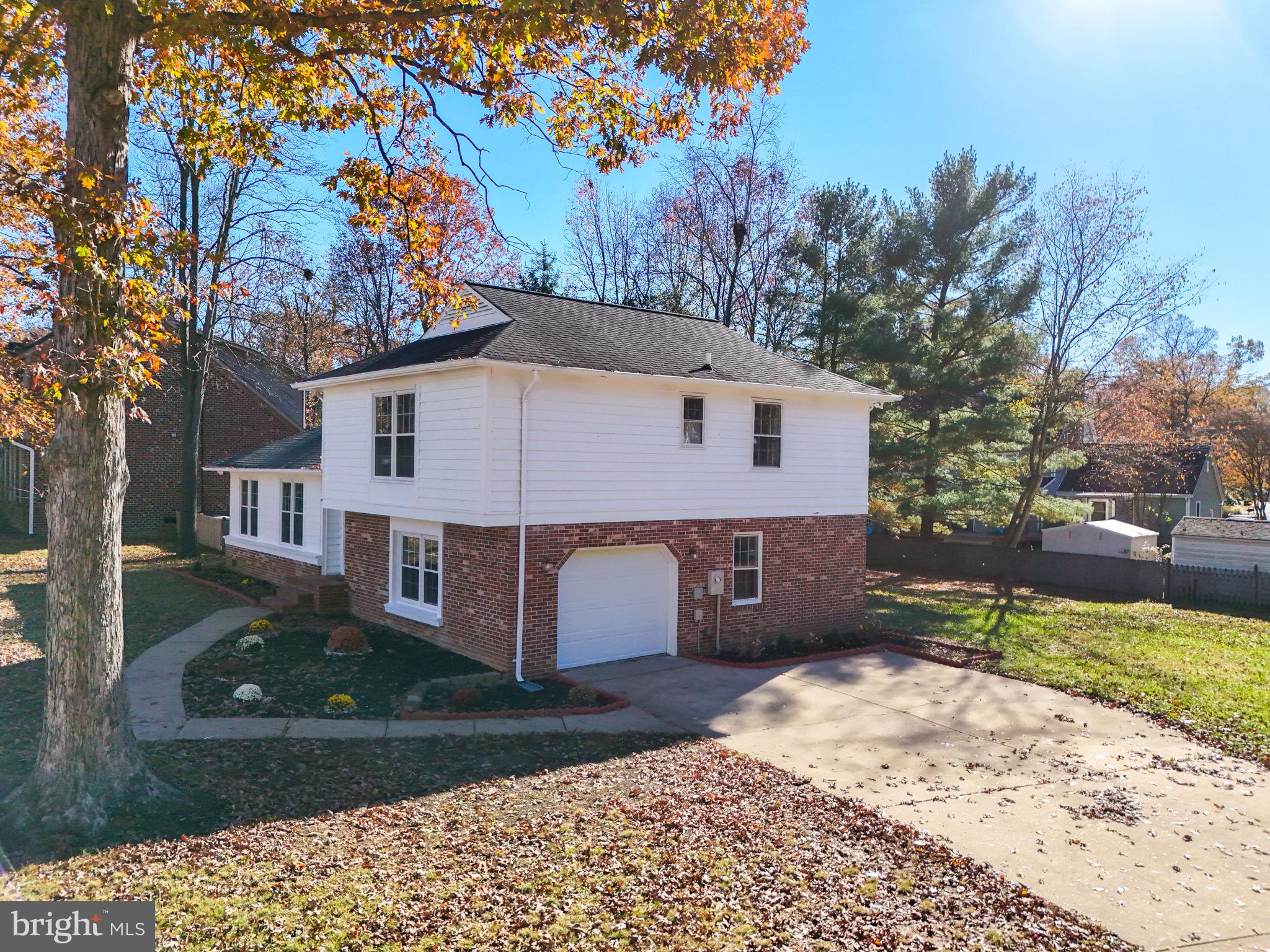 BREEZEWOOD - Residential