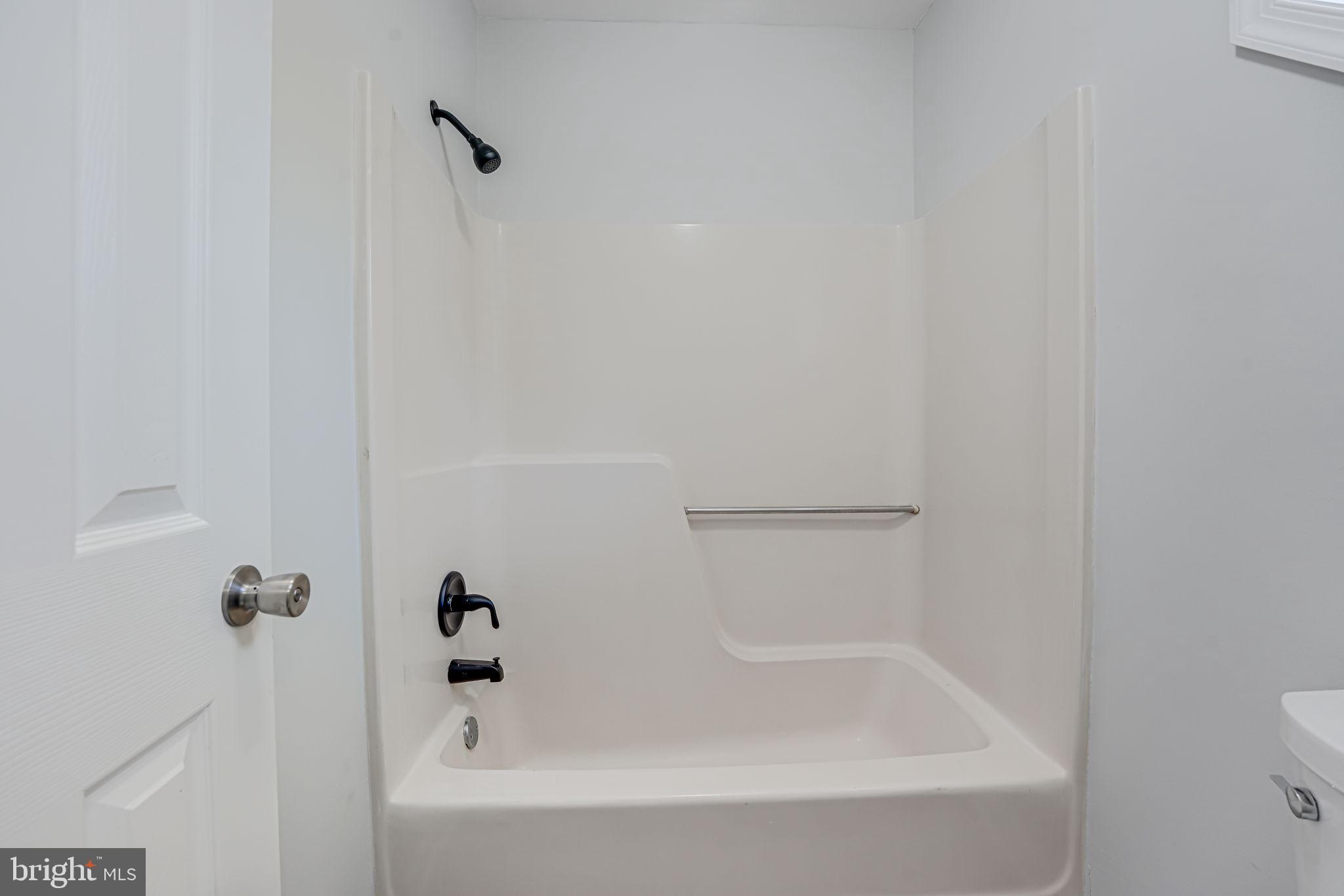 BREEZEWOOD - Residential