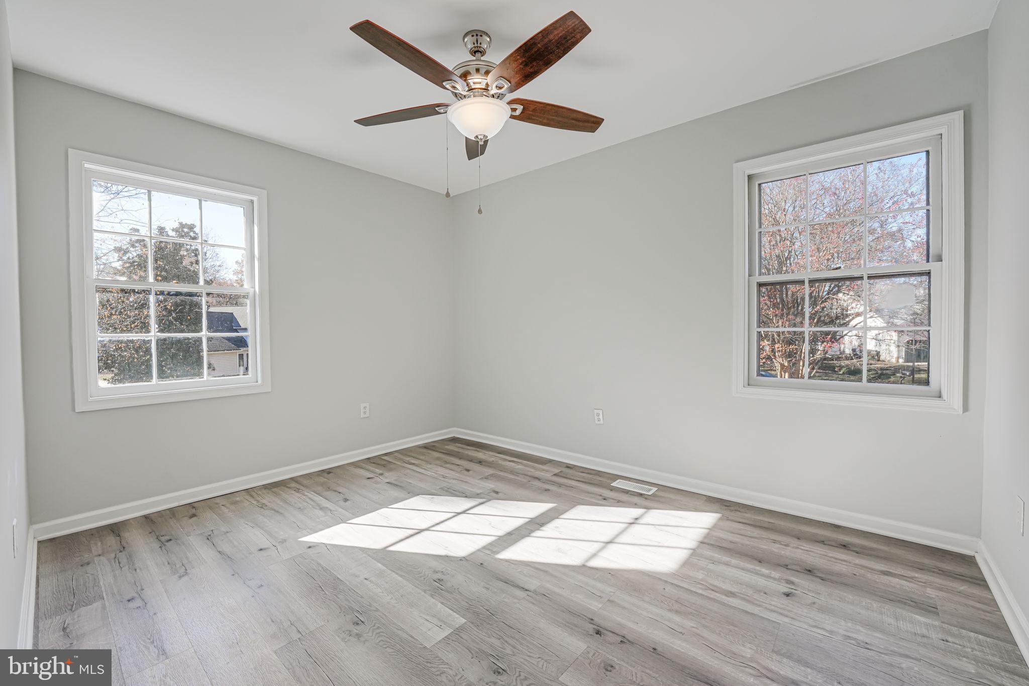 BREEZEWOOD - Residential