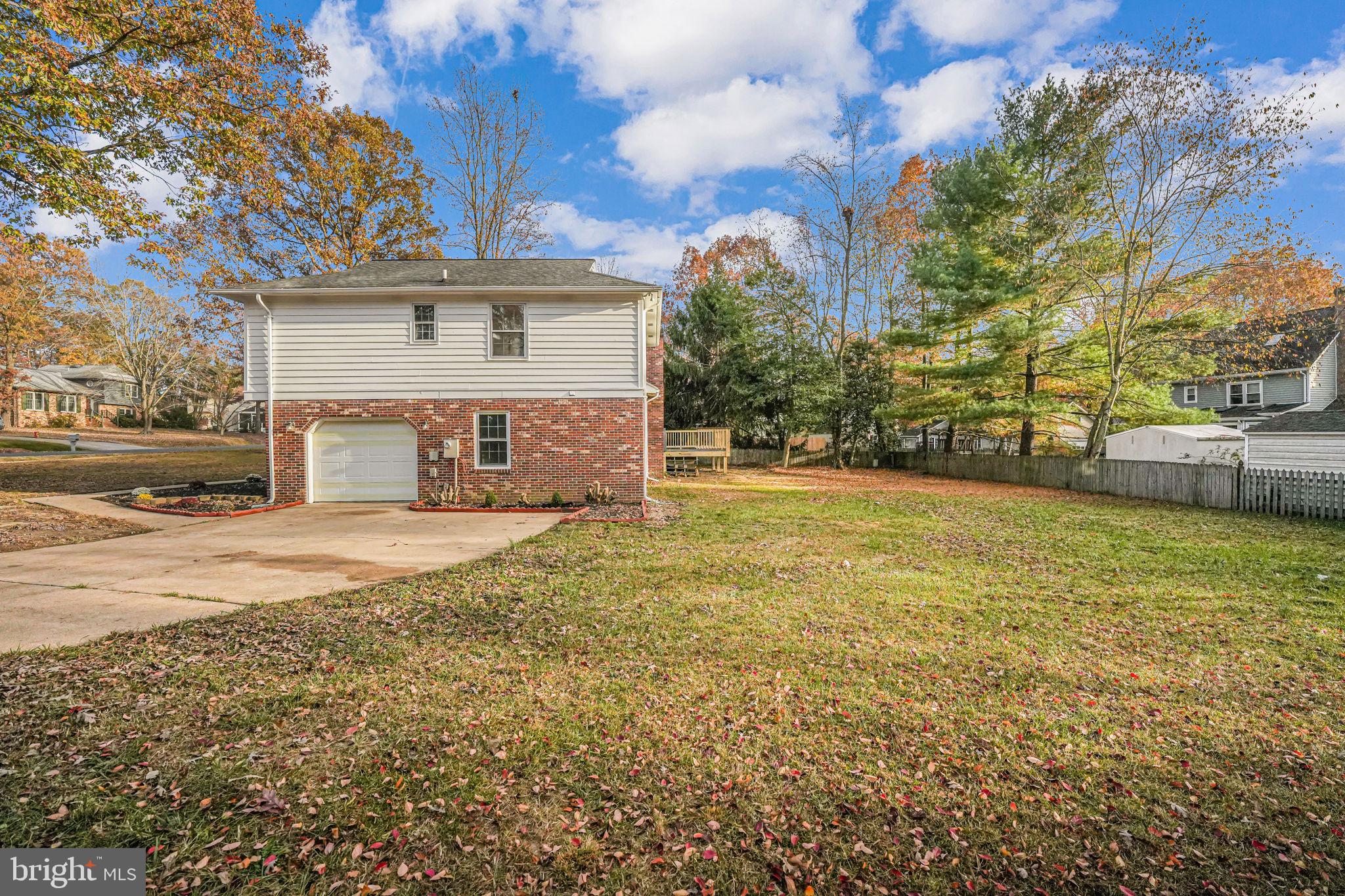 BREEZEWOOD - Residential