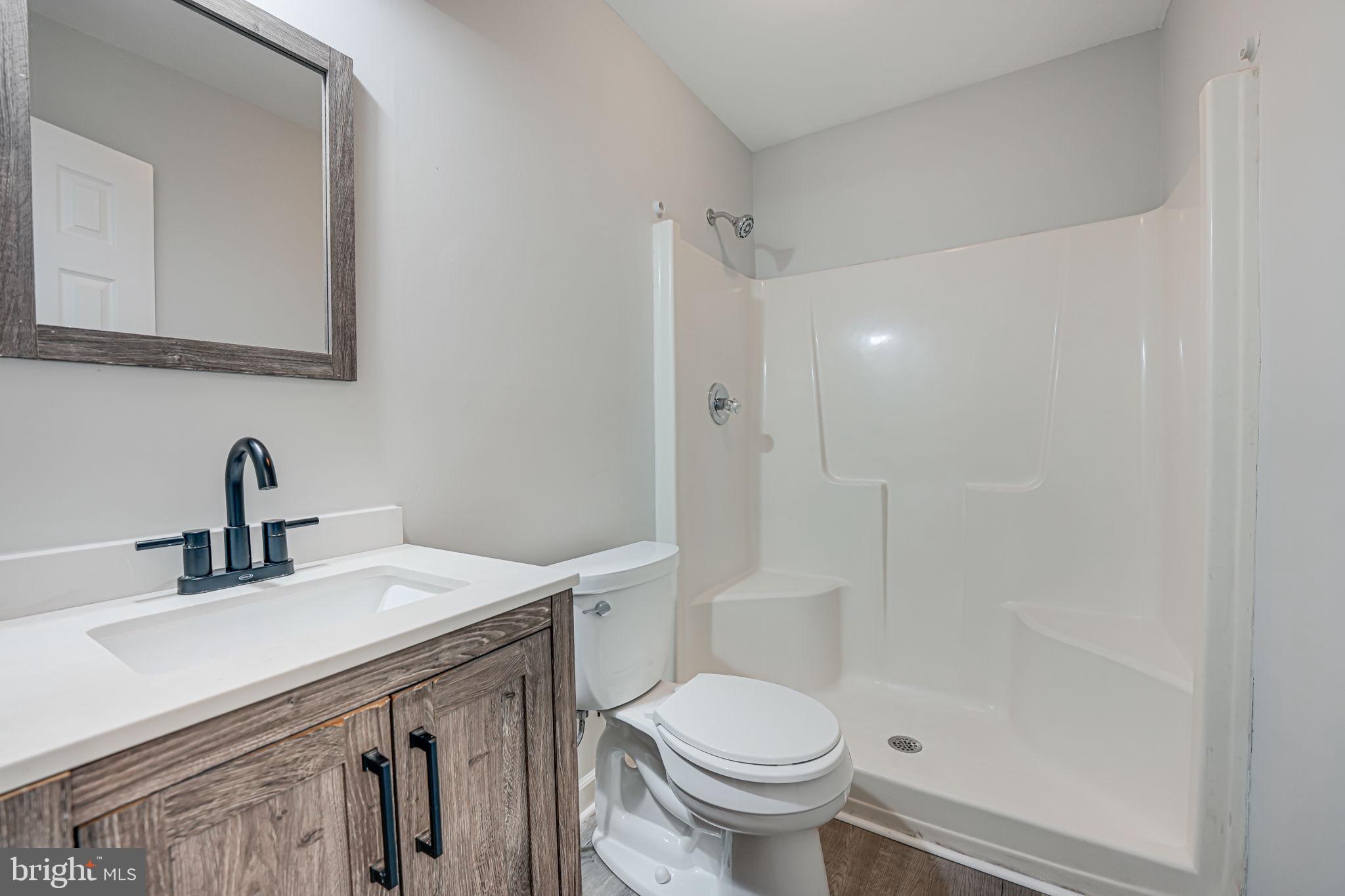 BREEZEWOOD - Residential