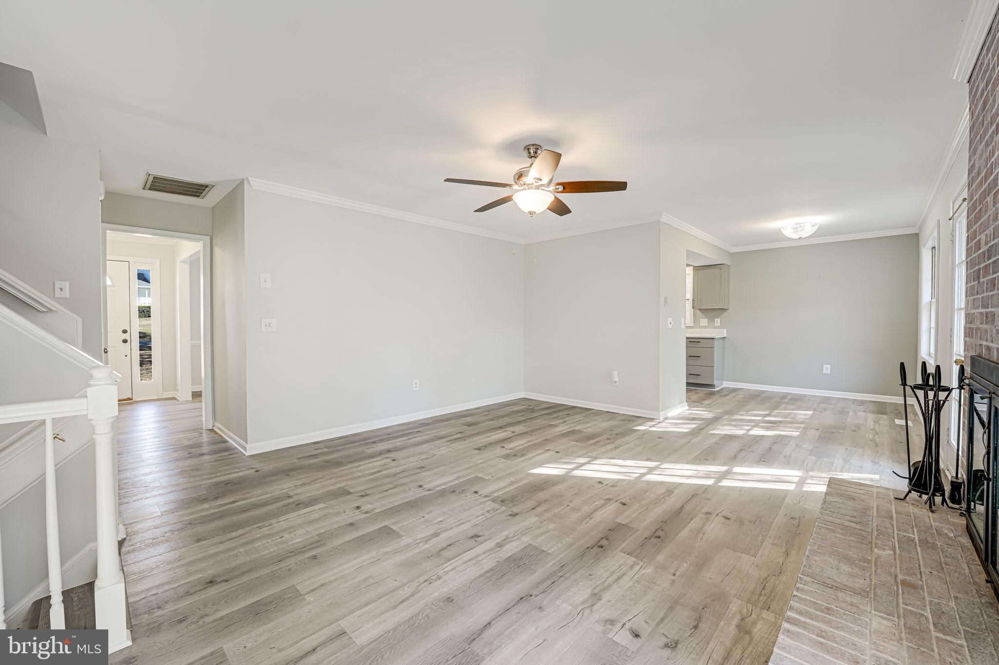 BREEZEWOOD - Residential