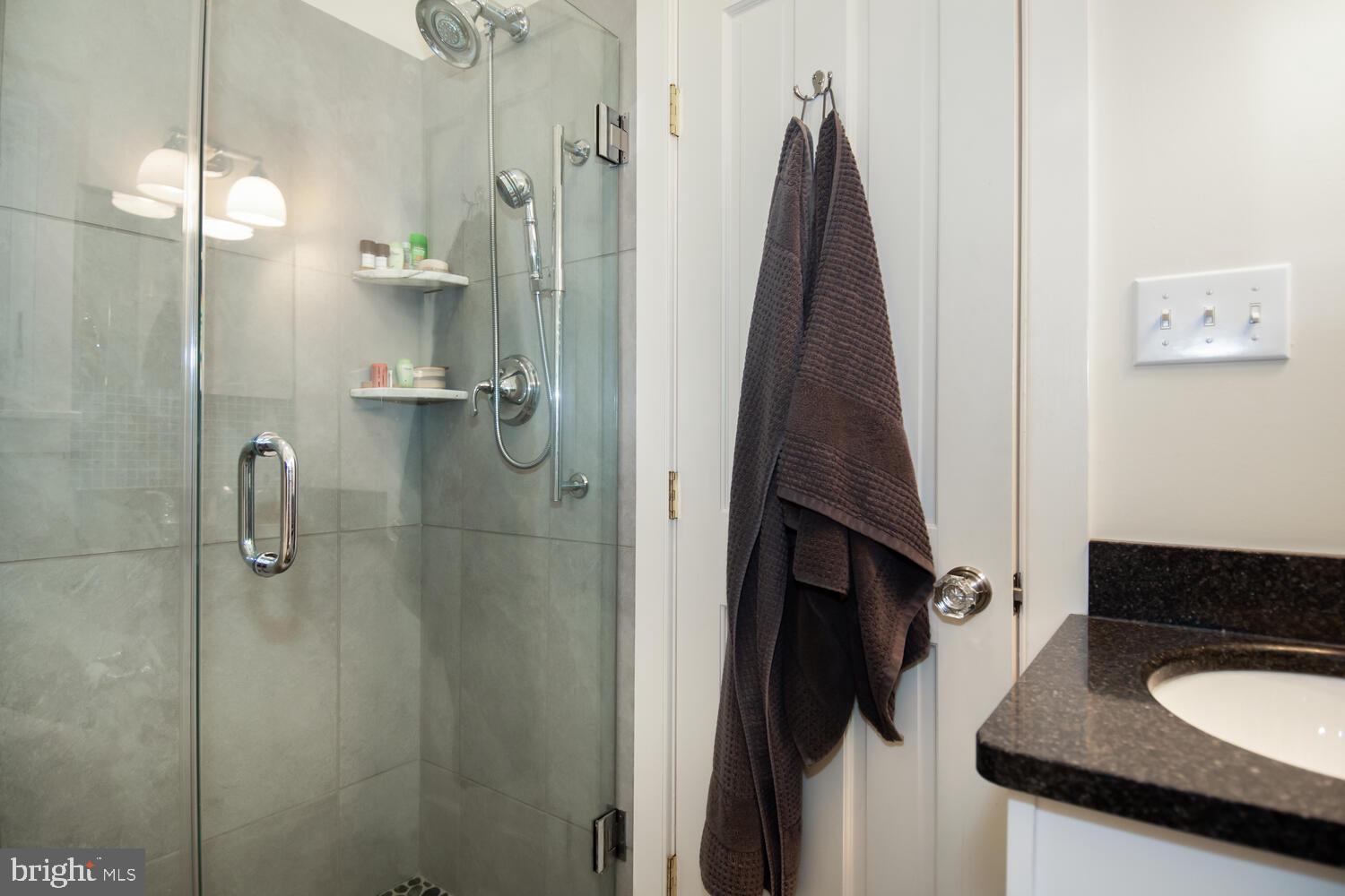 CLAIBORNE - Residential