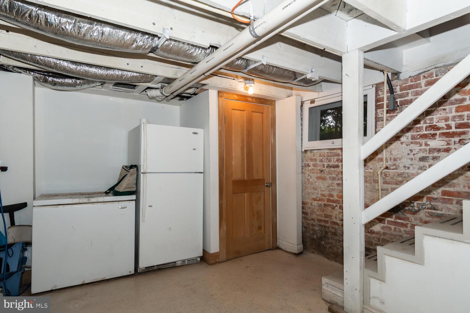 CLAIBORNE - Residential