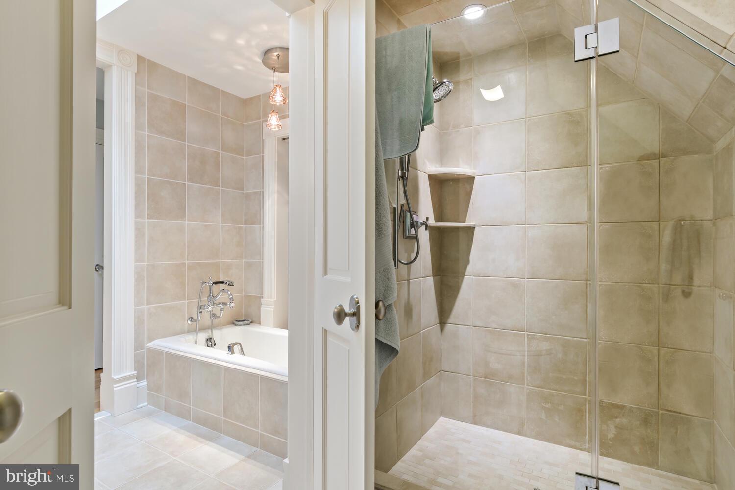 CLAIBORNE - Residential