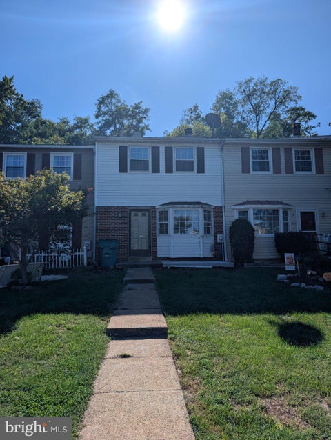 Townhouse For Rent - 215 Queen Annes Court<br/> HAGERSTOWN, MD 21740