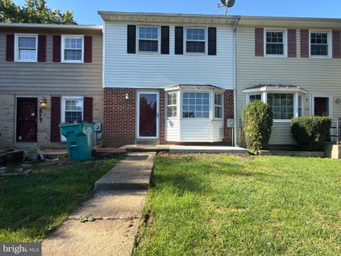 Townhouse For Rent - 215 Queen Annes Court<br/> HAGERSTOWN, MD 21740
