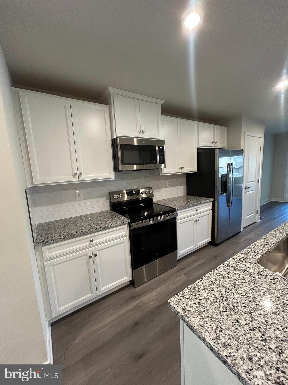 WILDEWOOD VILLAGE - Residential Lease