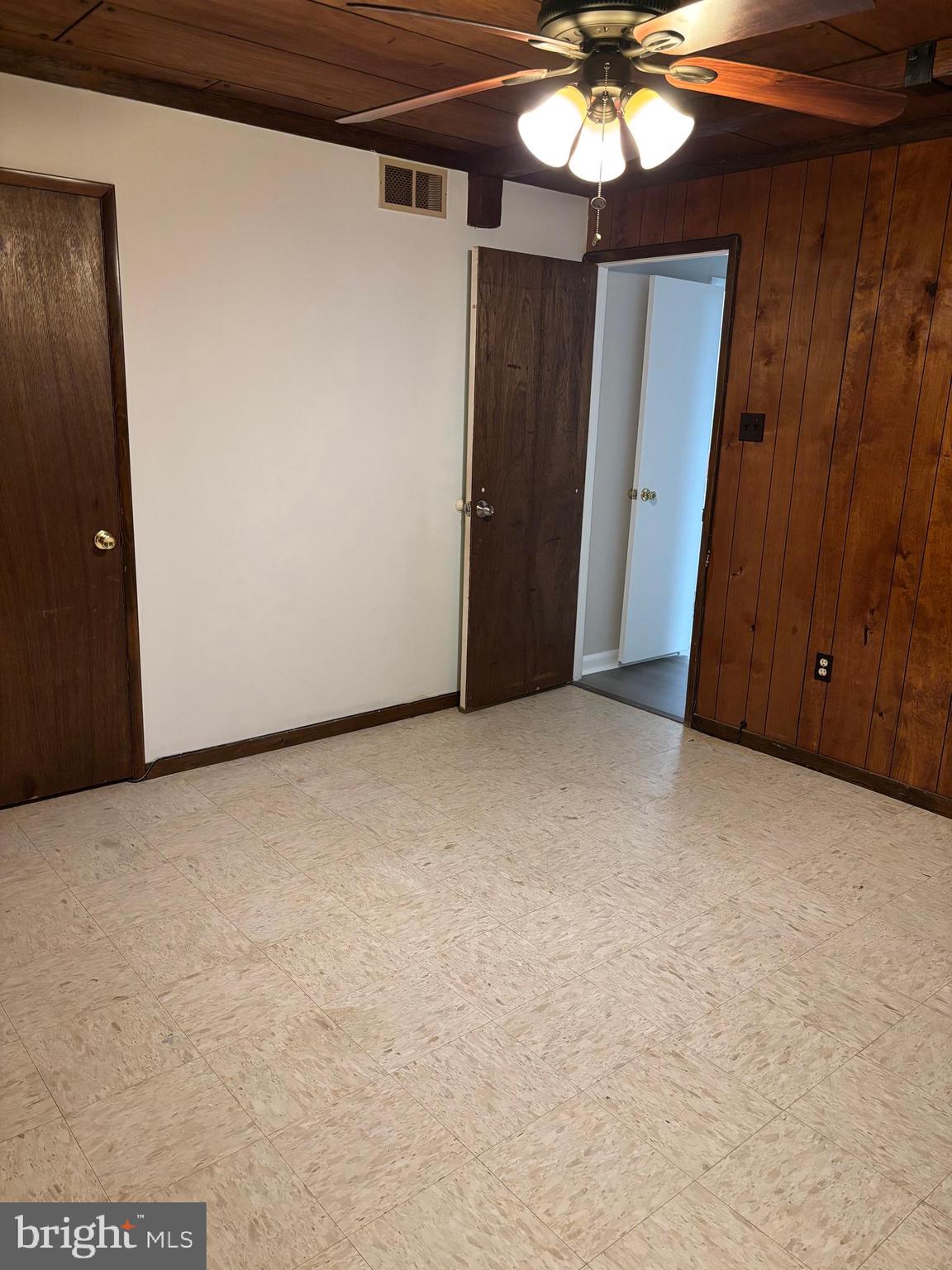 SPRING BREEZE - Residential