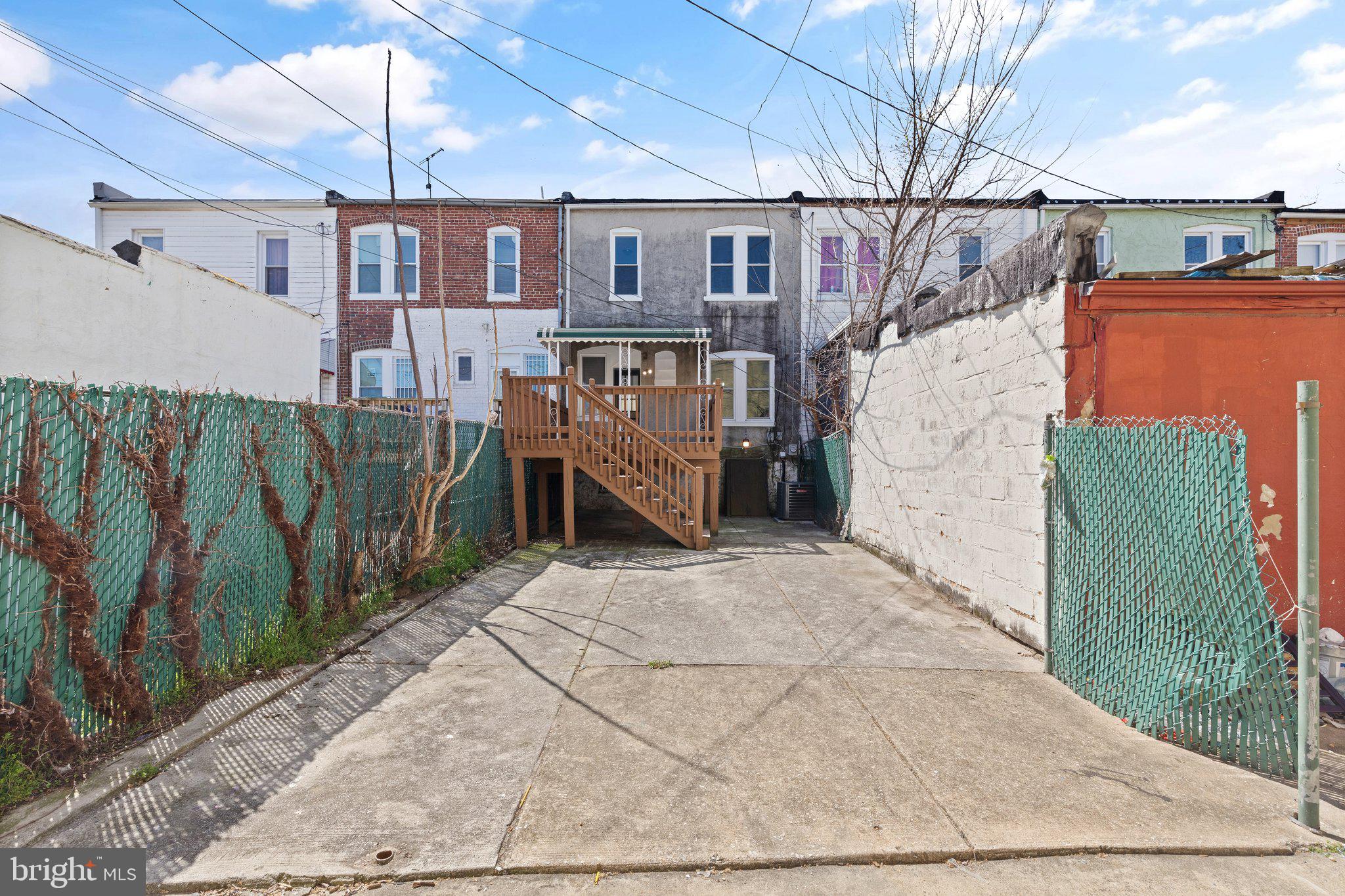 ARLINGTON - Residential