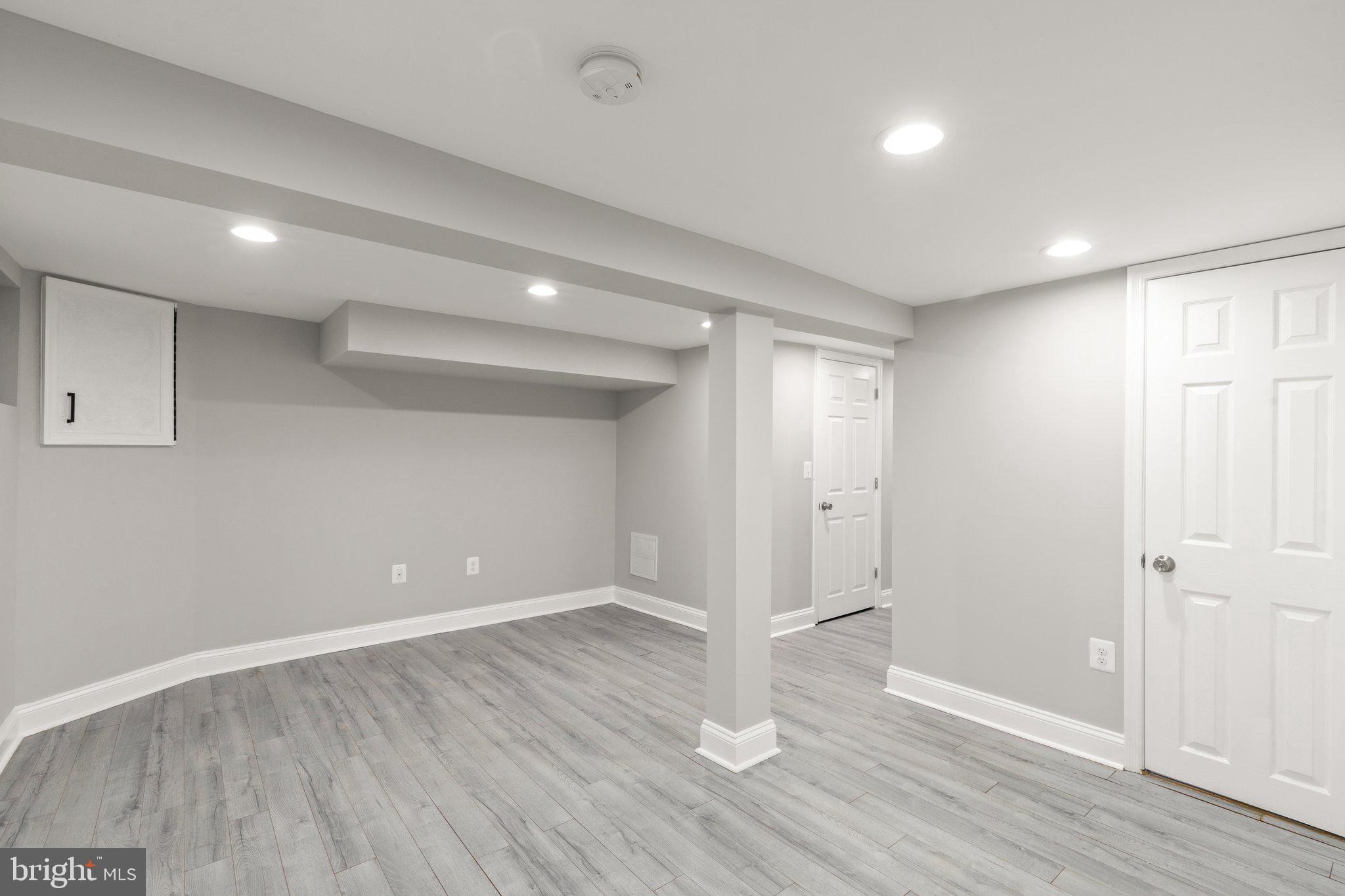 ARLINGTON - Residential