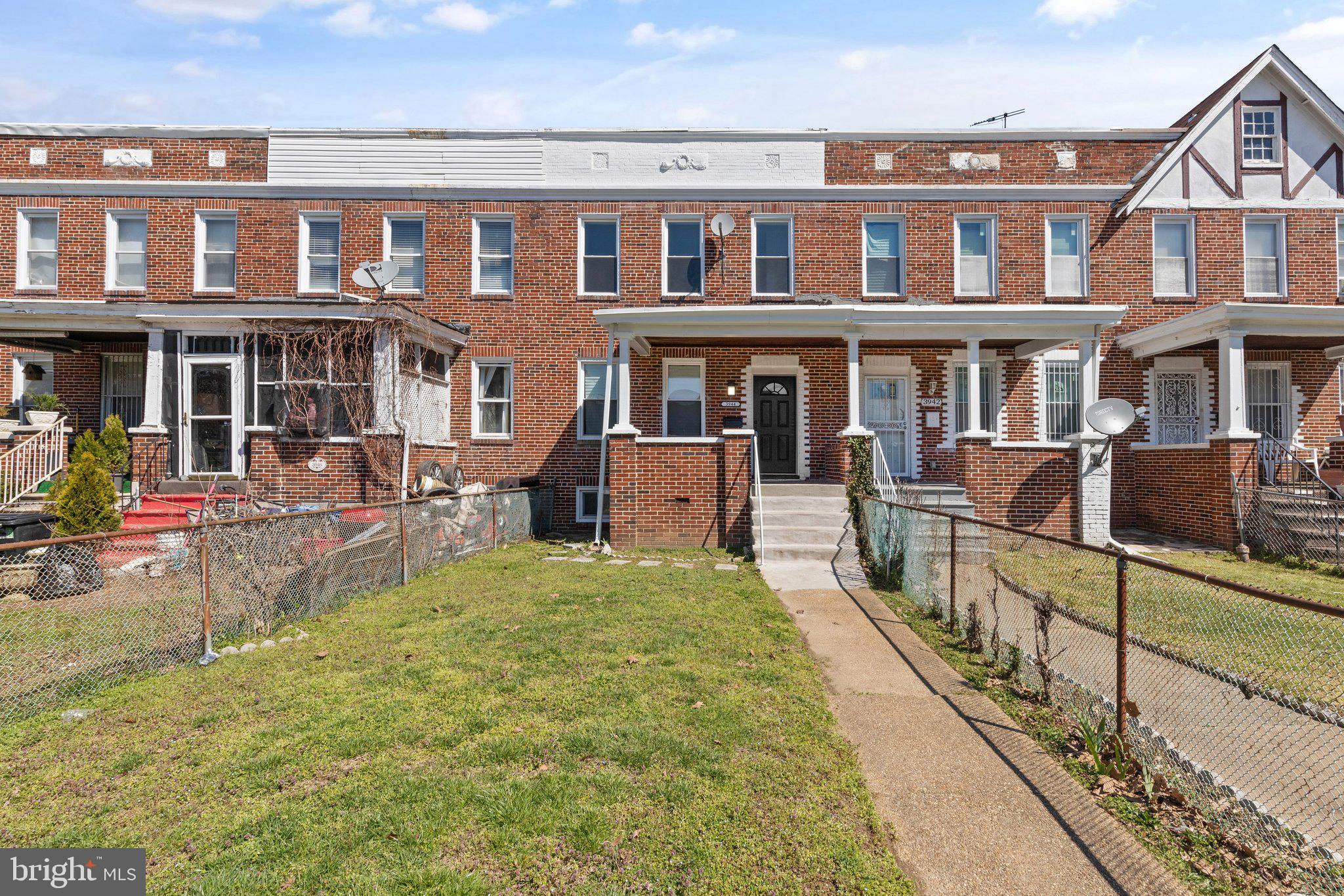 ARLINGTON - Residential