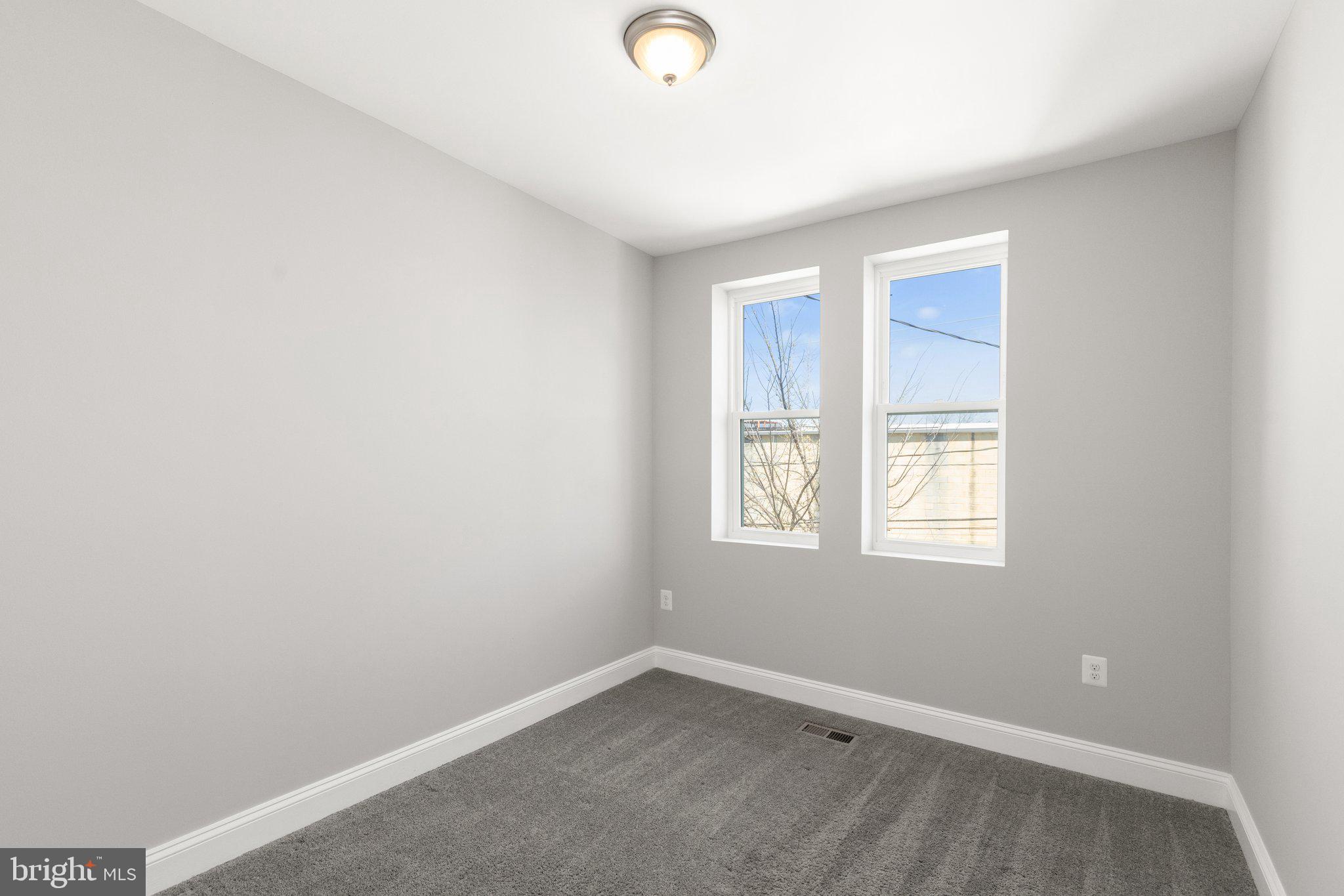 ARLINGTON - Residential