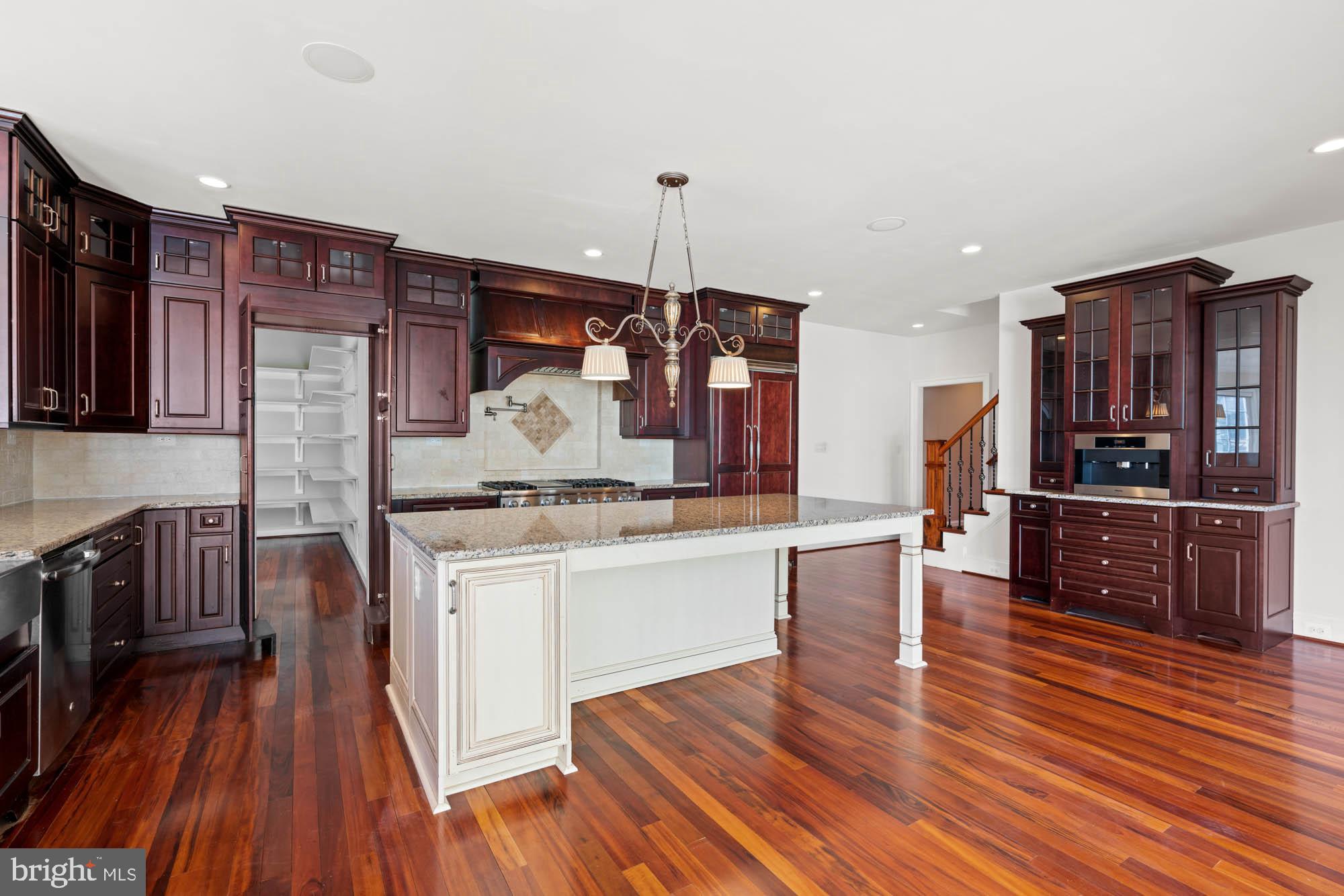 WORTHINGTON VALLEY - Residential