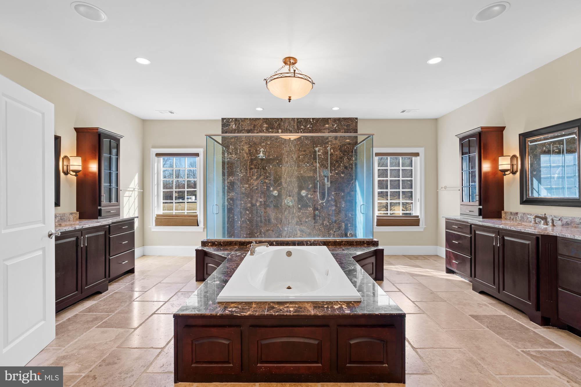 WORTHINGTON VALLEY - Residential