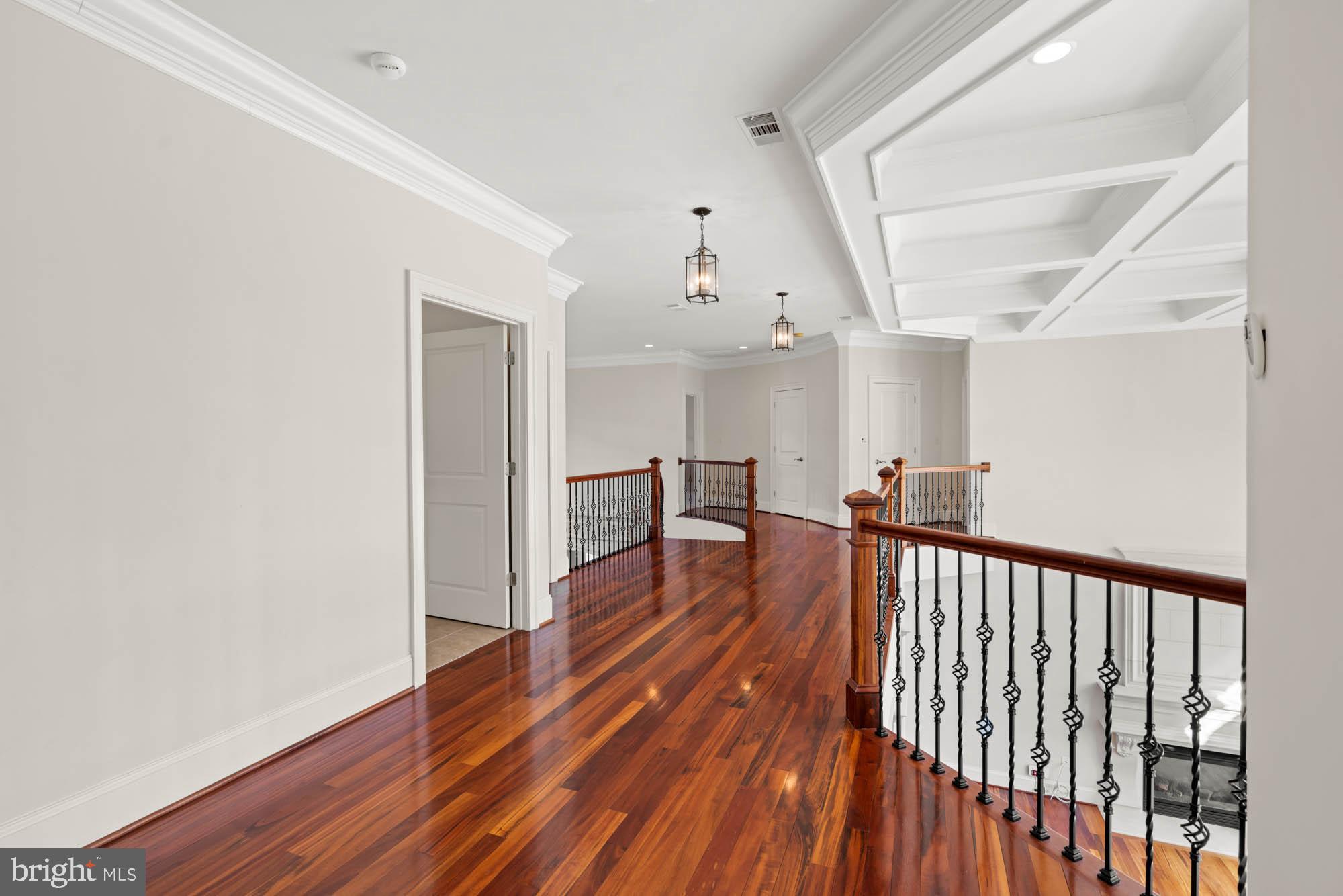 WORTHINGTON VALLEY - Residential