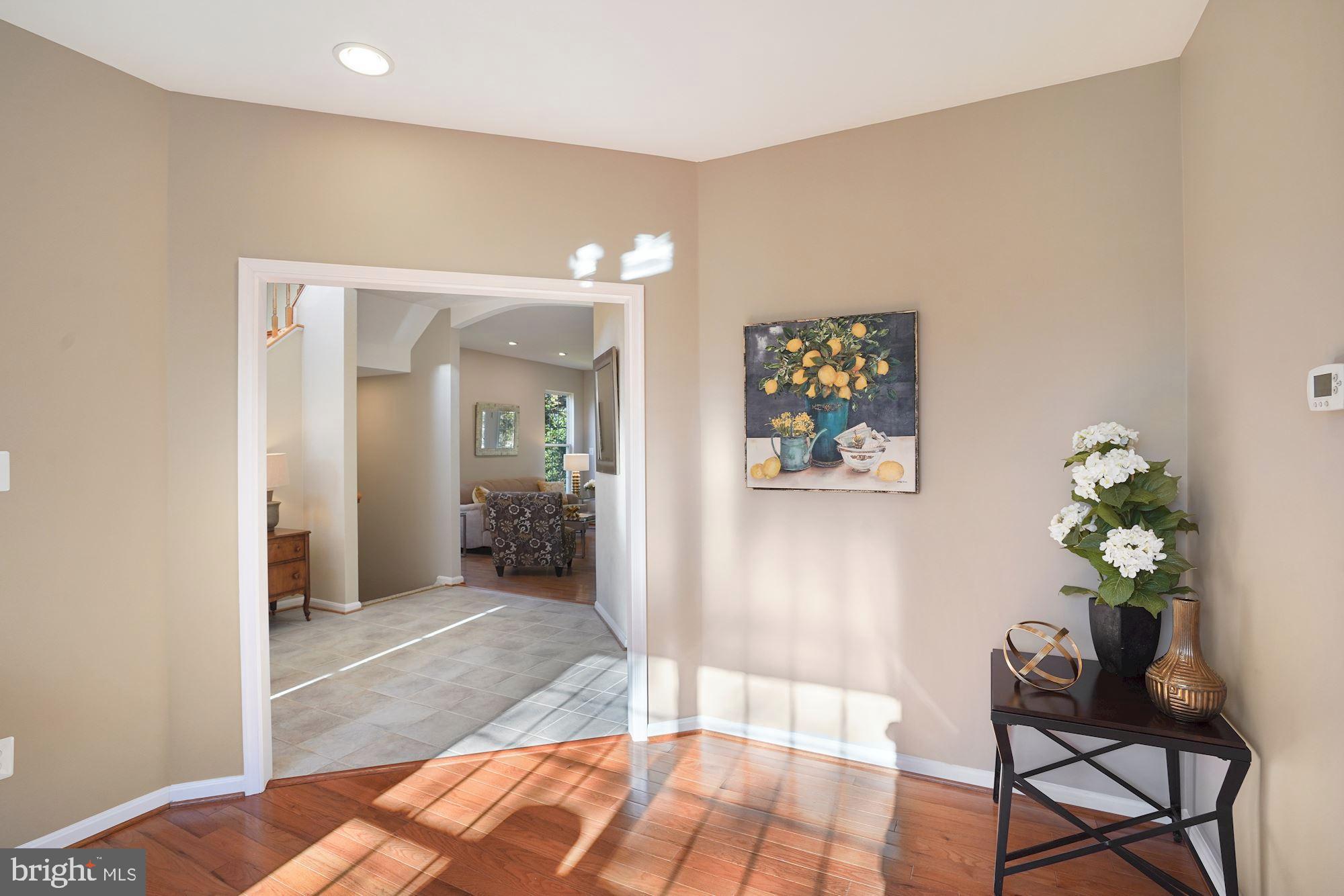 SOUTH RIDING - Residential