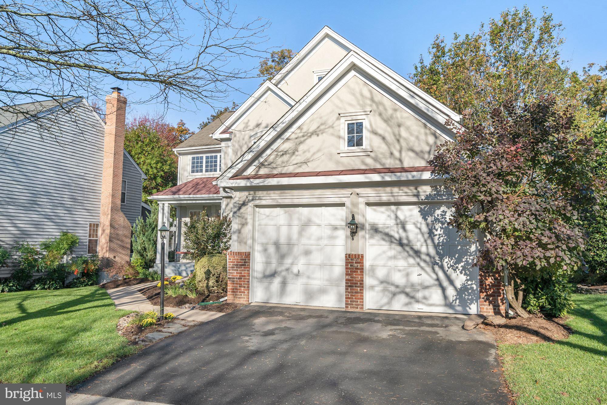 SOUTH RIDING - Residential