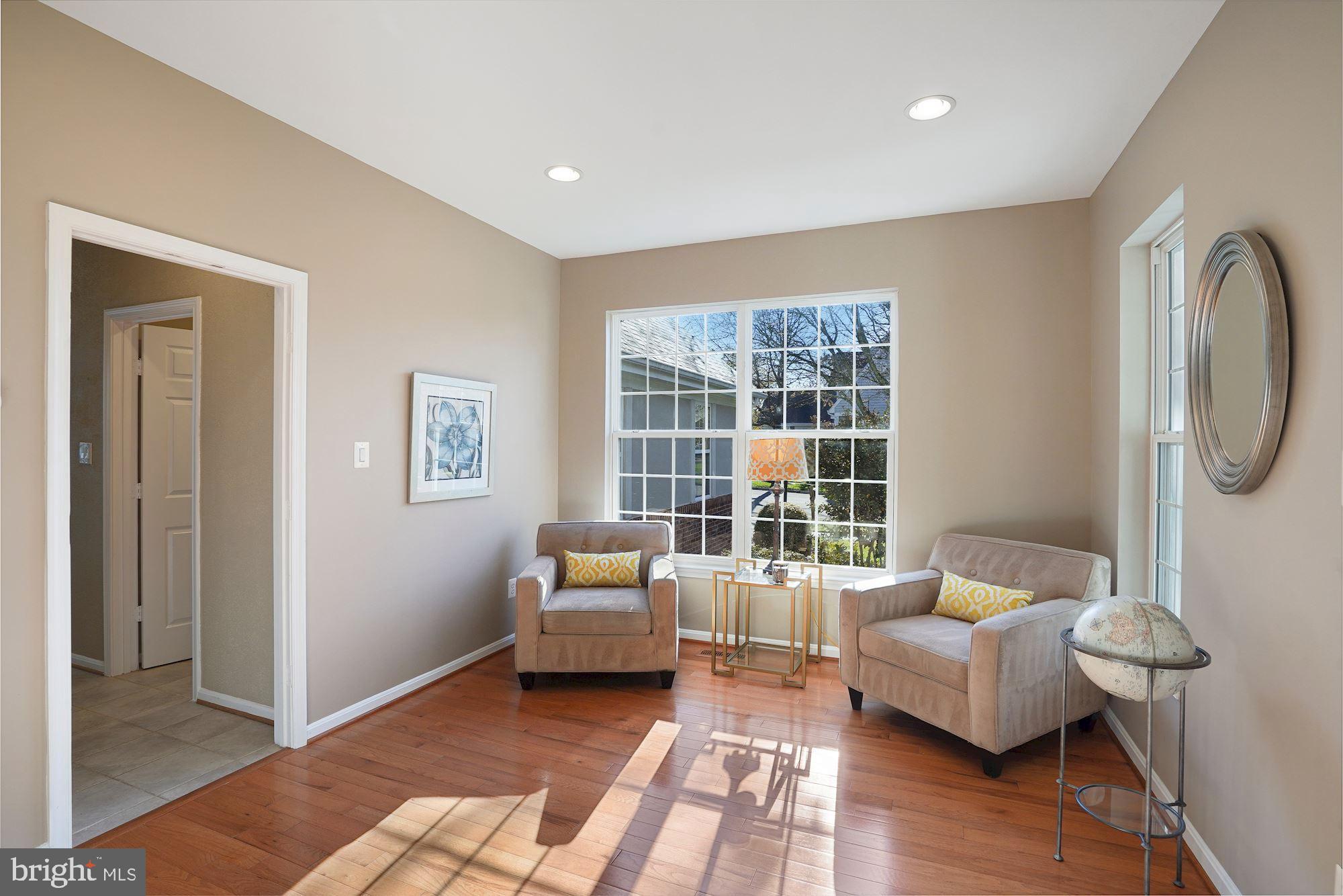 SOUTH RIDING - Residential