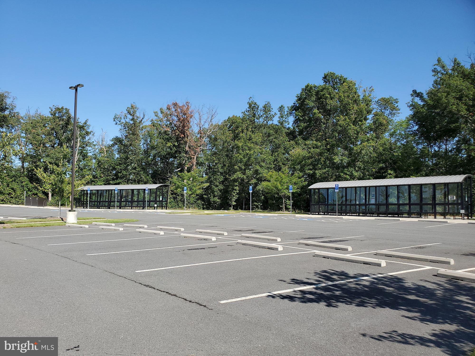 SOUTH RIDING - Residential