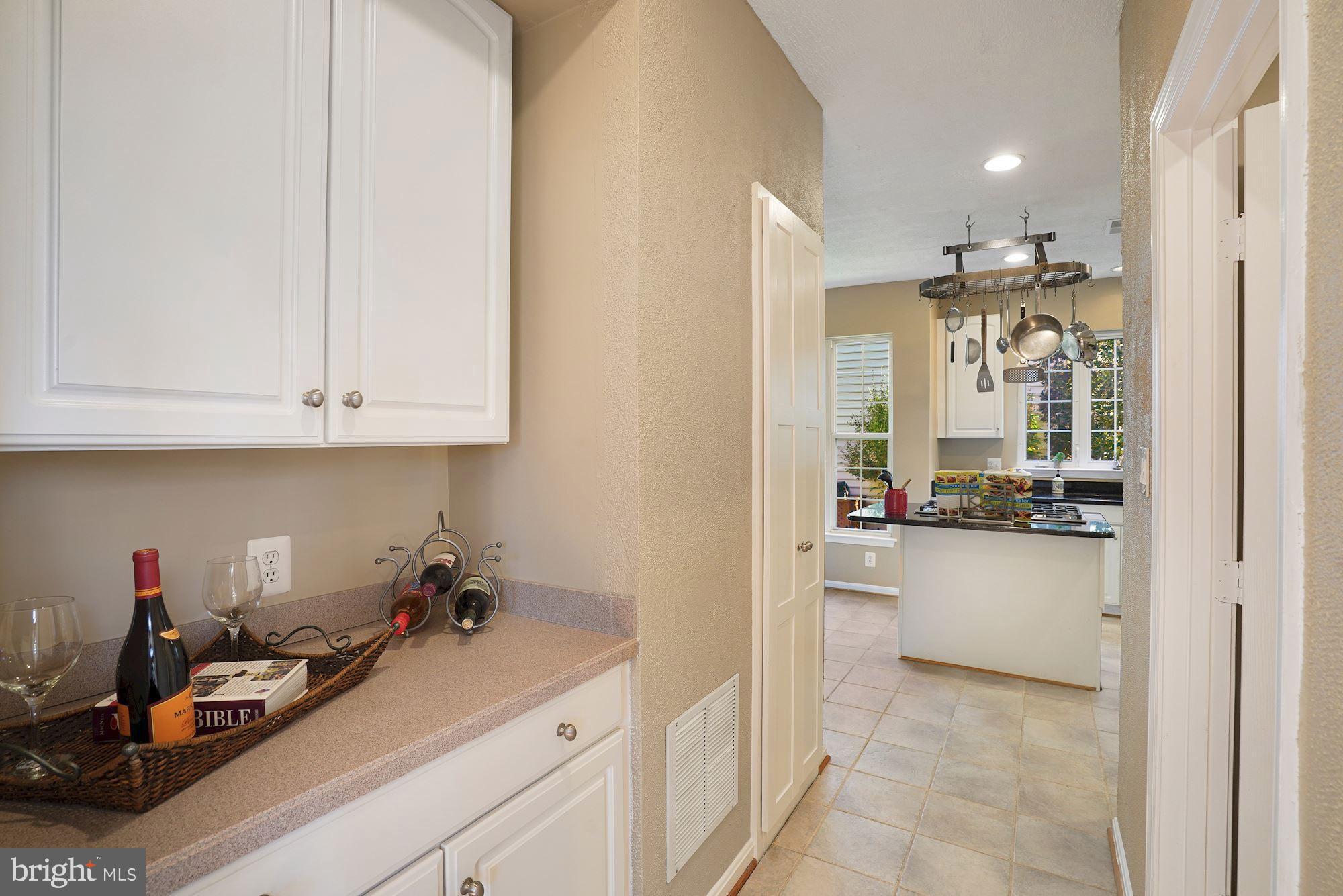 SOUTH RIDING - Residential