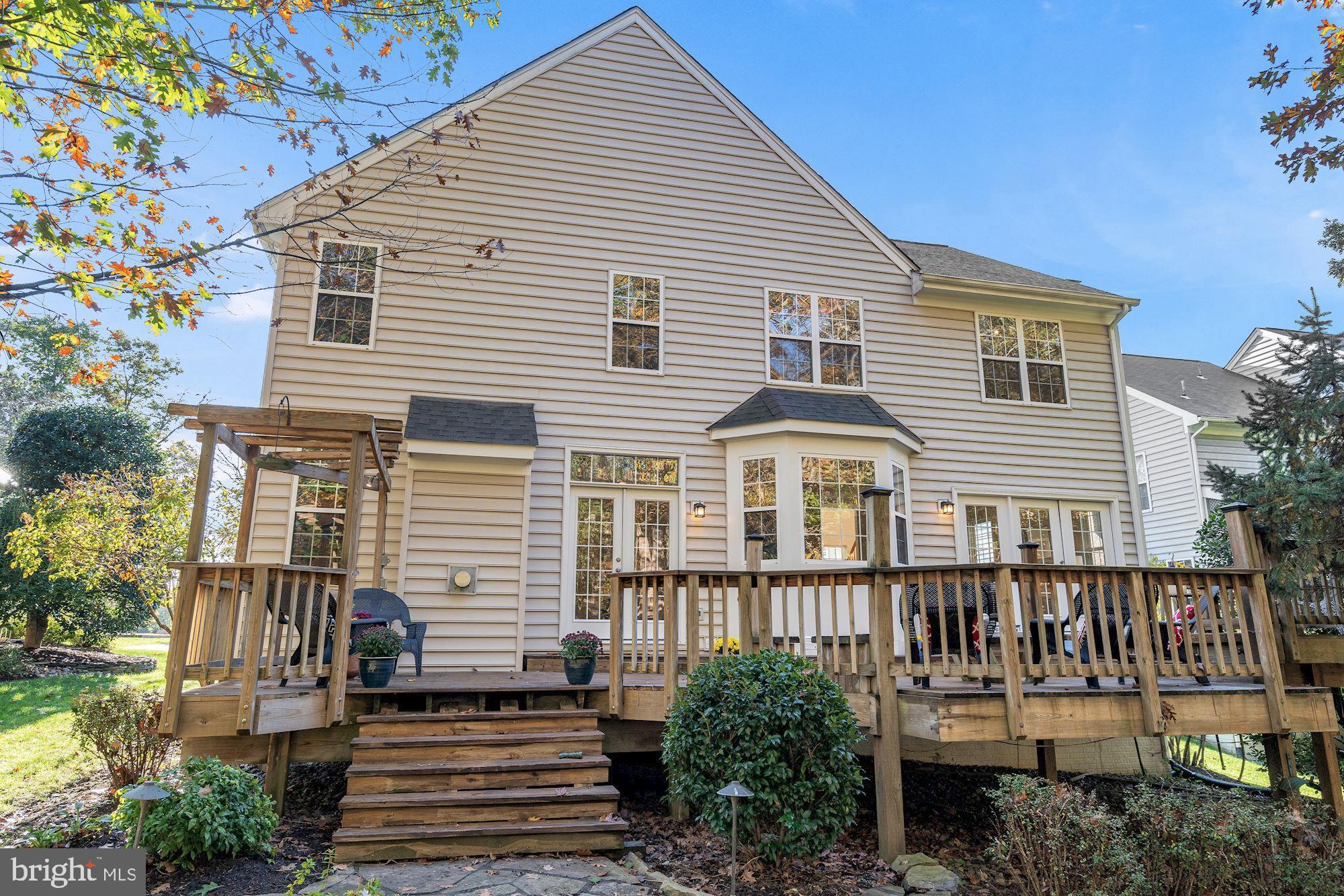 SOUTH RIDING - Residential