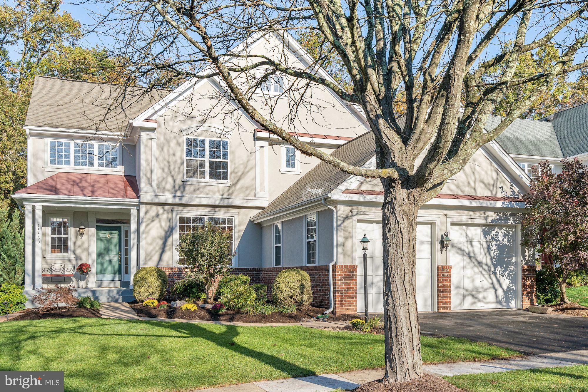 SOUTH RIDING - Residential