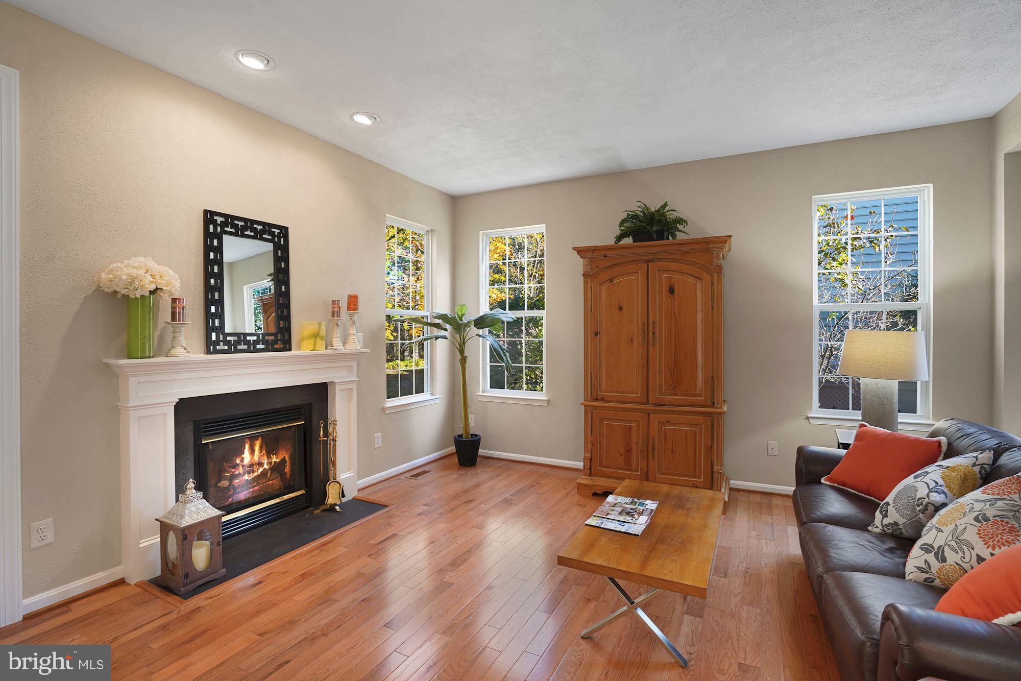 SOUTH RIDING - Residential