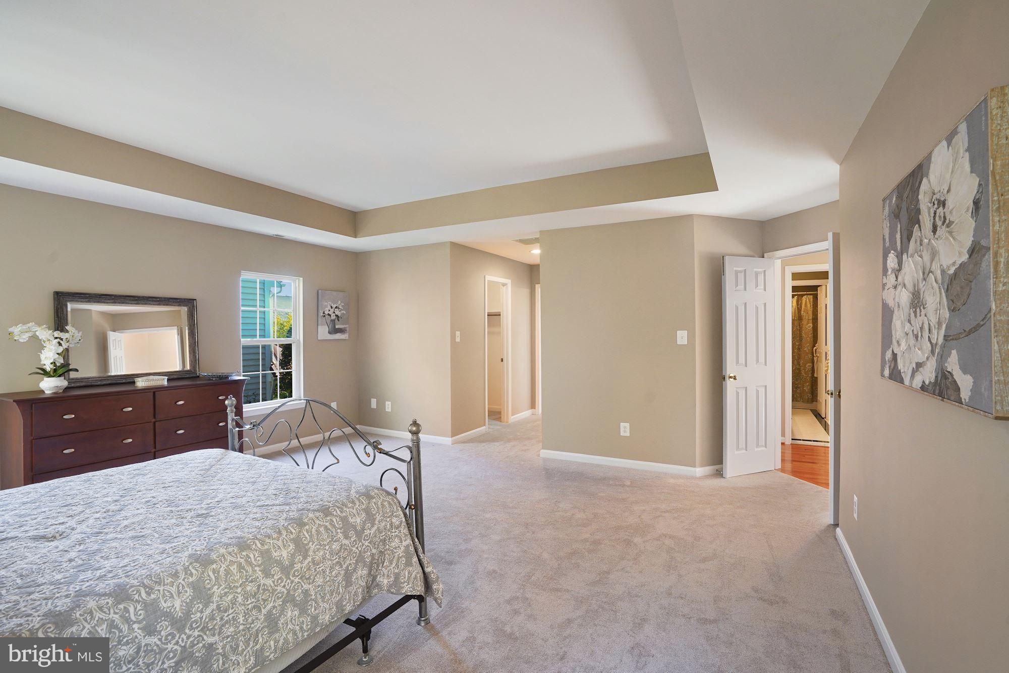 SOUTH RIDING - Residential