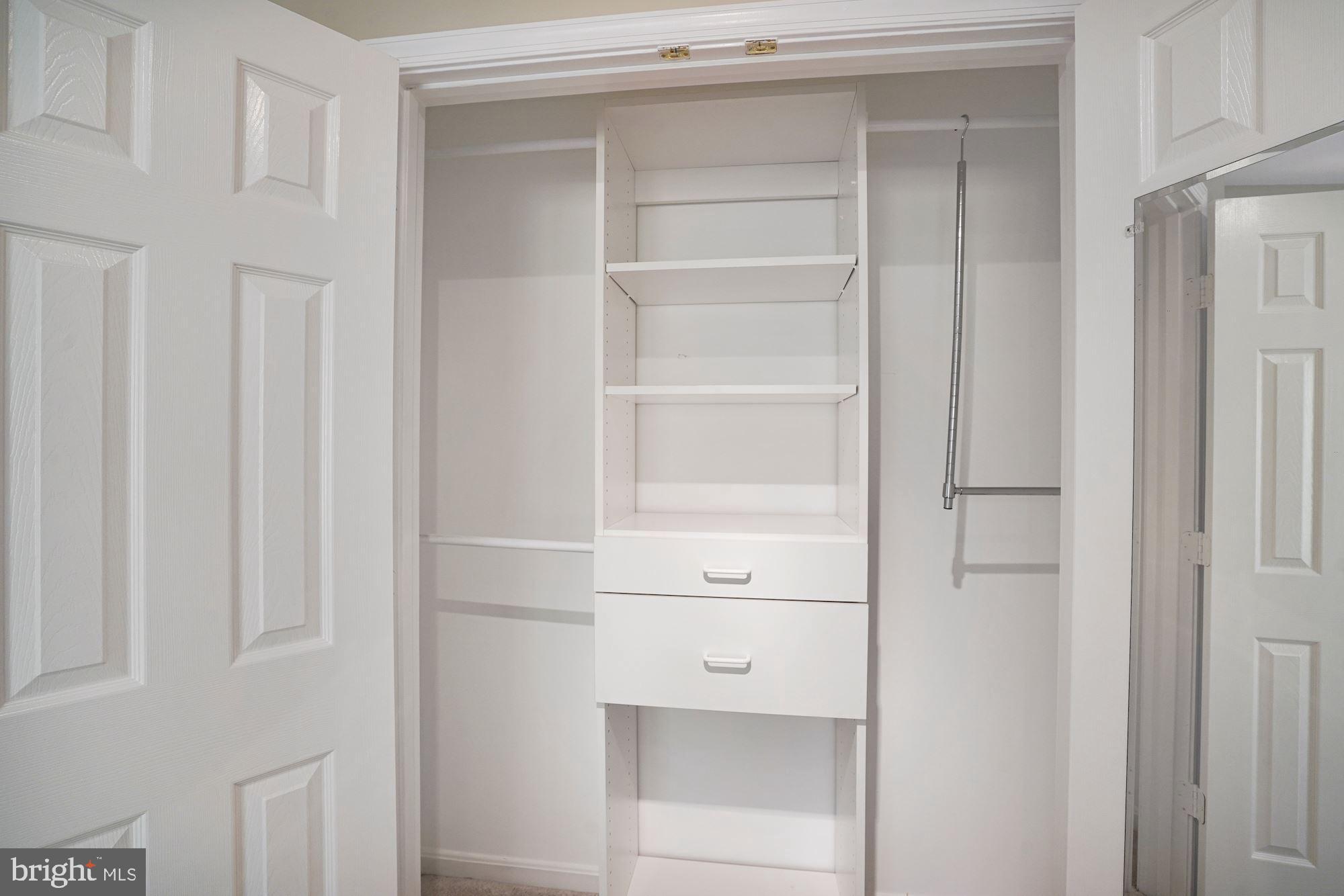 SOUTH RIDING - Residential