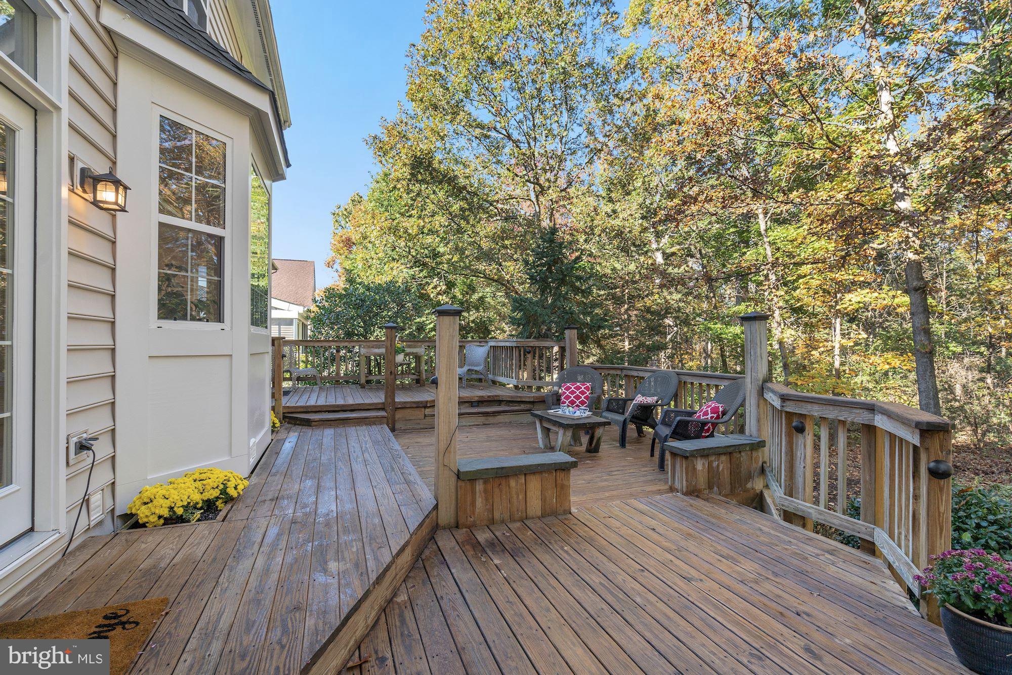 SOUTH RIDING - Residential