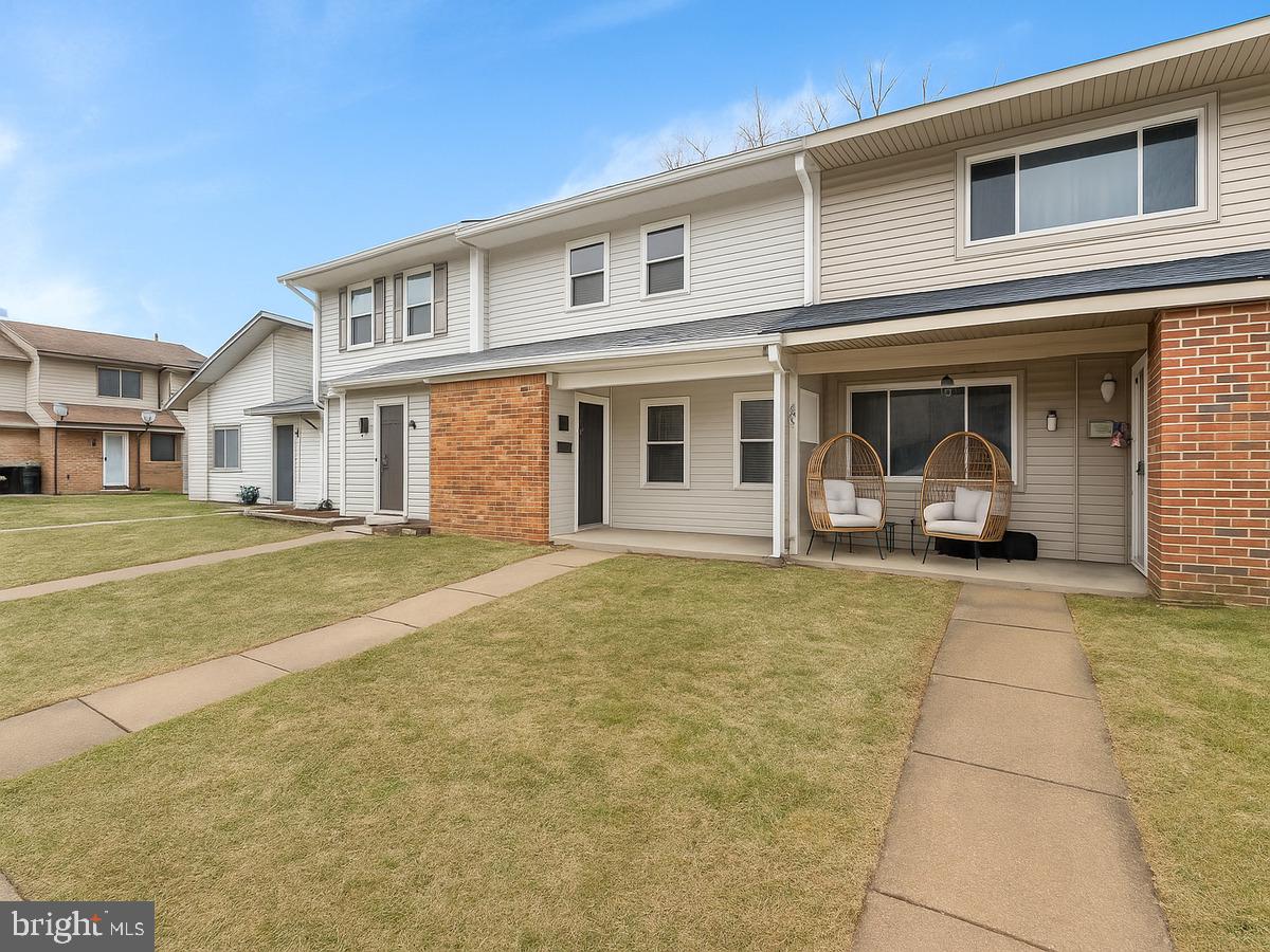 13 MEMPHIS COURT