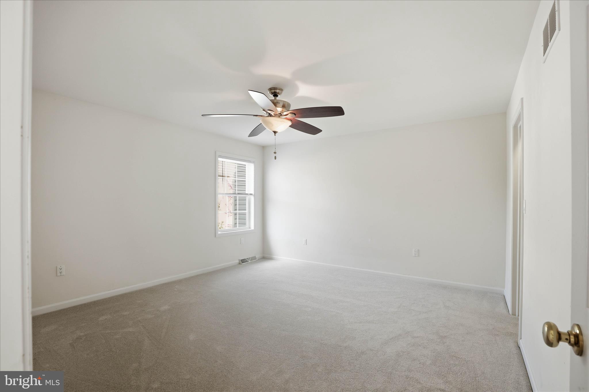 ELM TREE - Residential