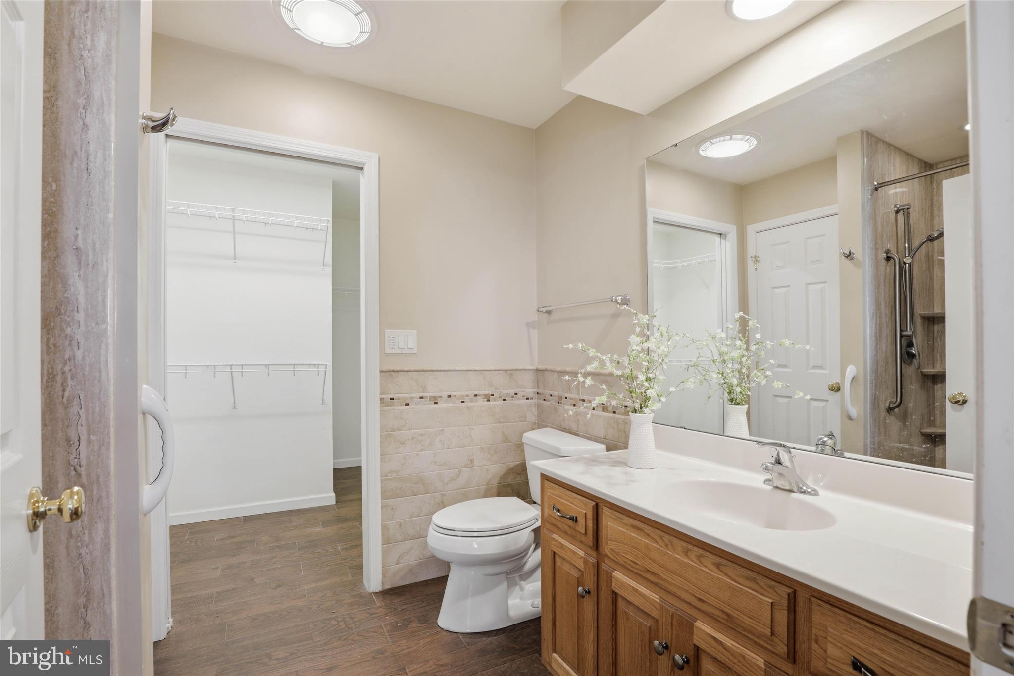 ELM TREE - Residential