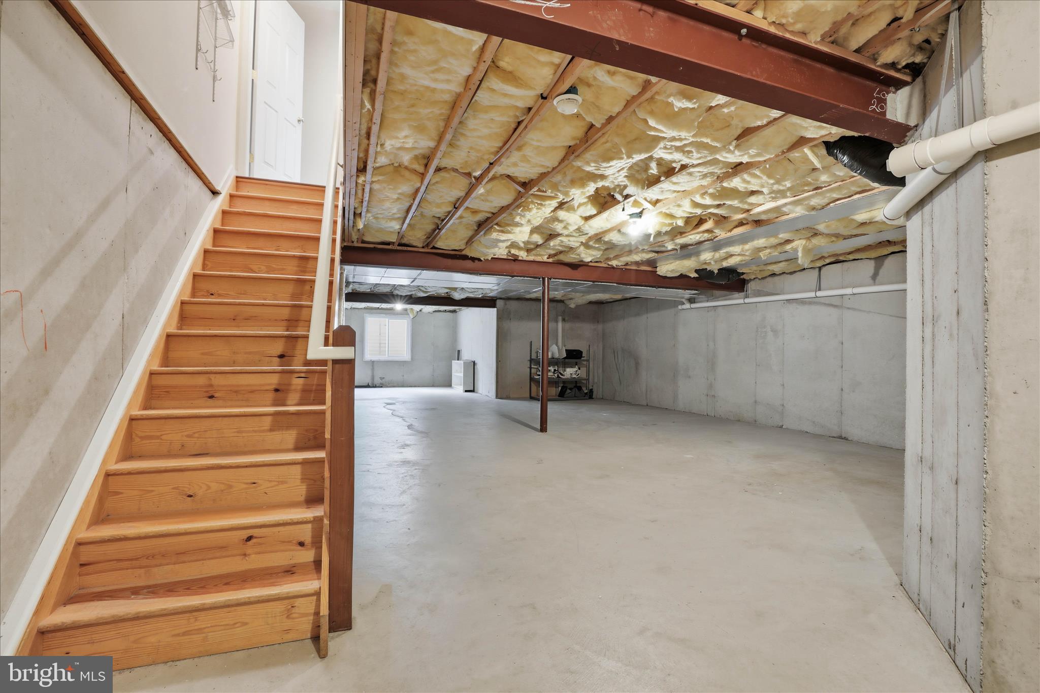 ELM TREE - Residential