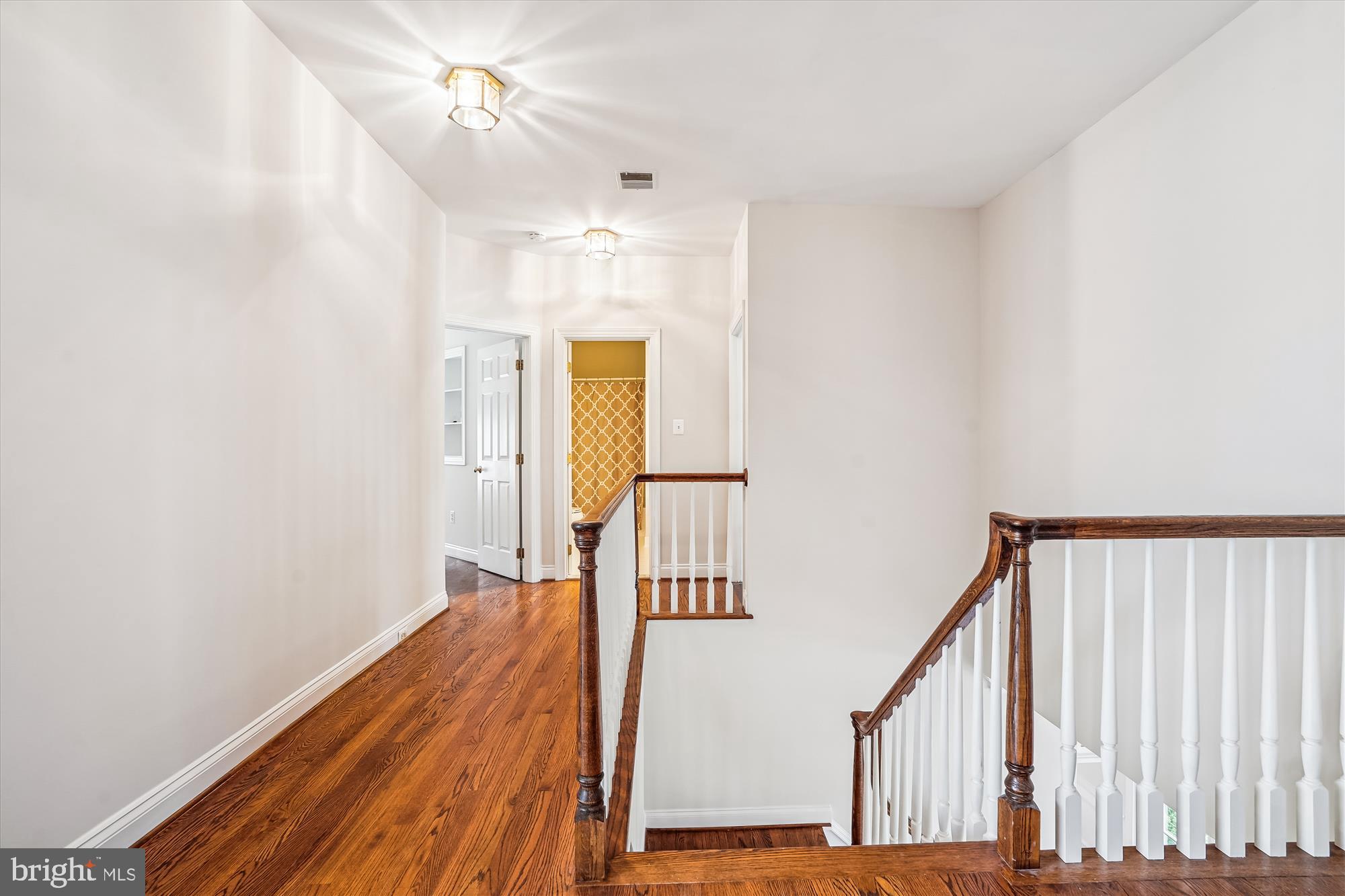 HUNTSMANS RIDGE - Residential