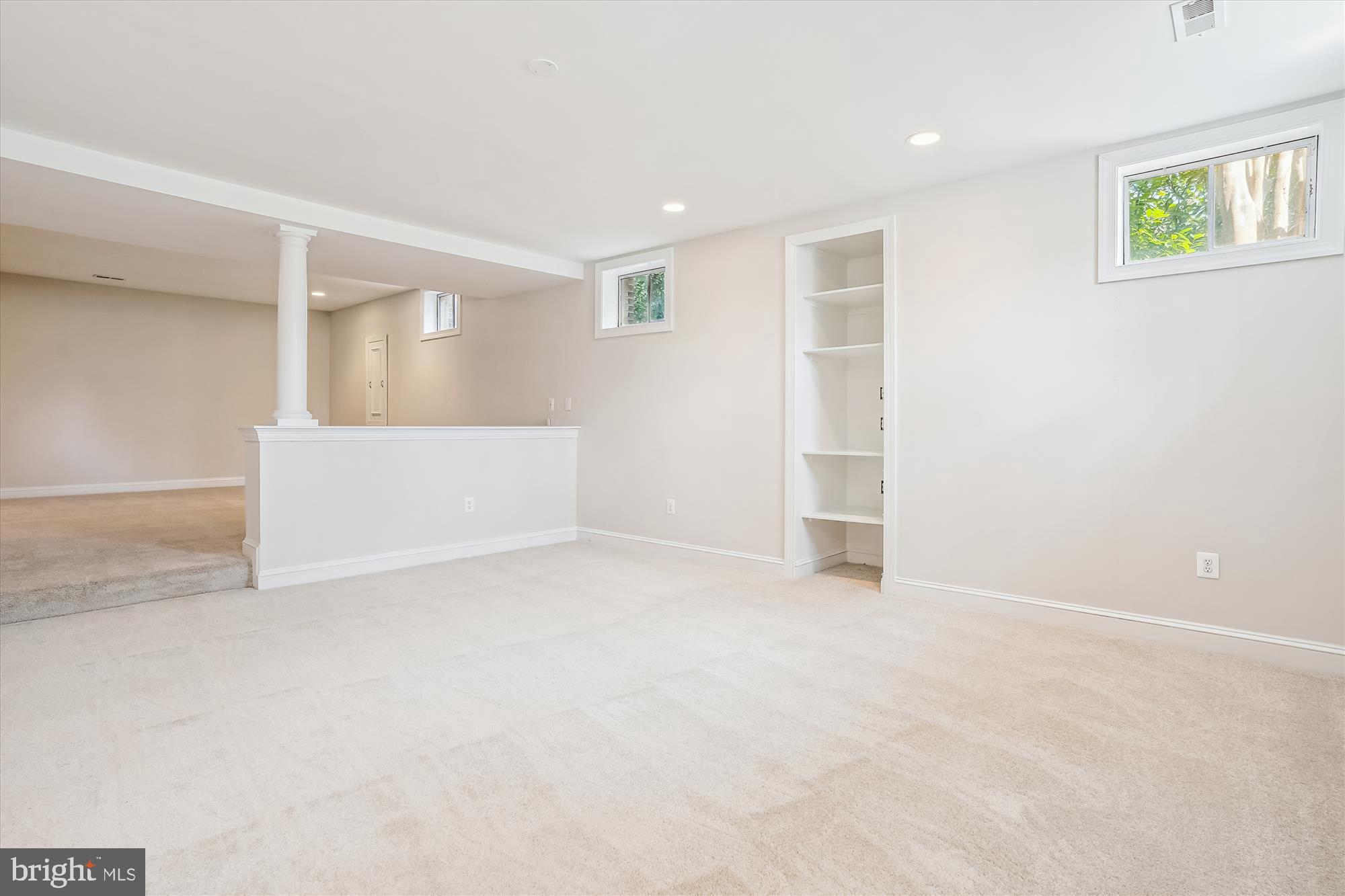 HUNTSMANS RIDGE - Residential