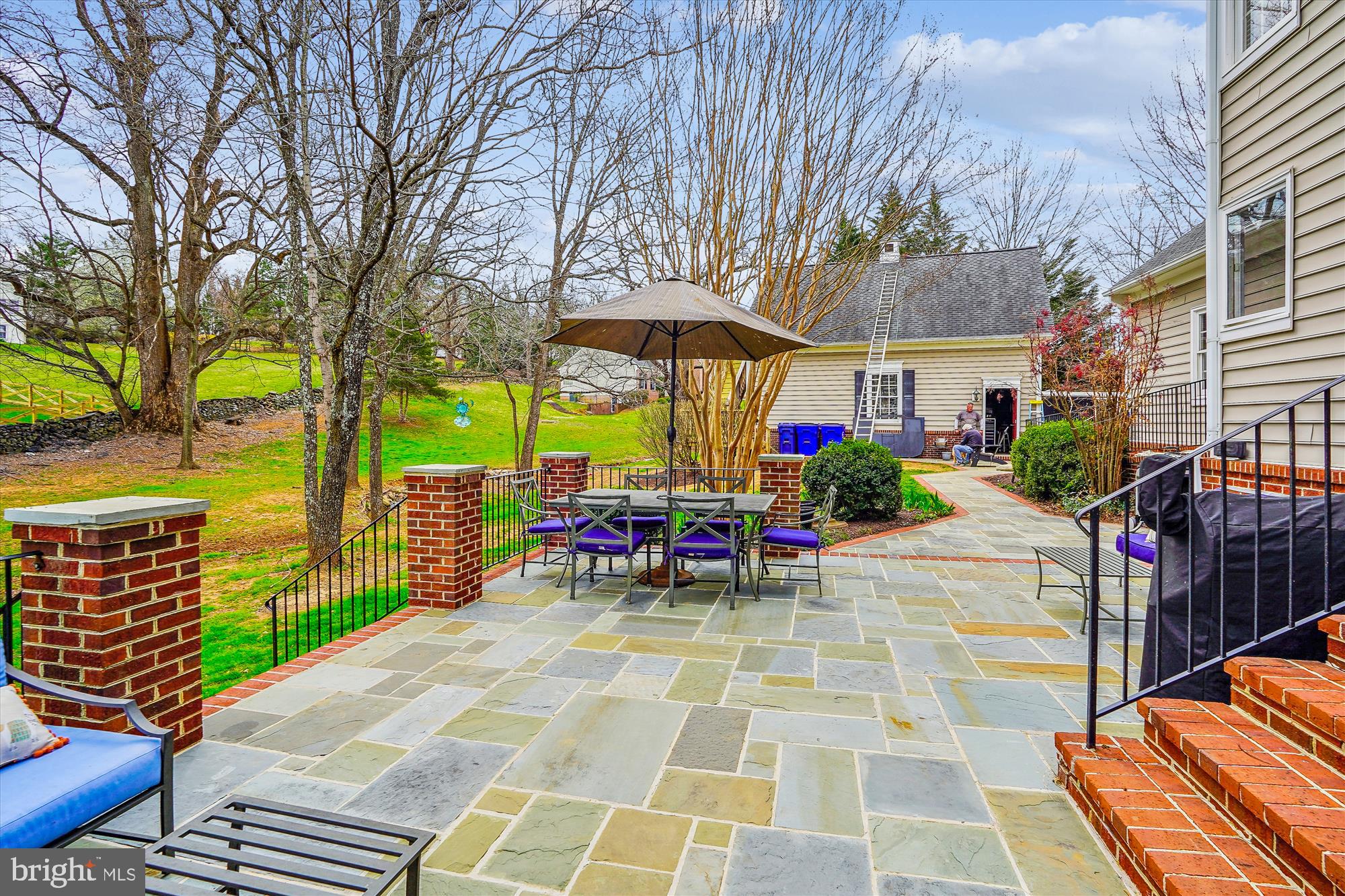 HUNTSMANS RIDGE - Residential