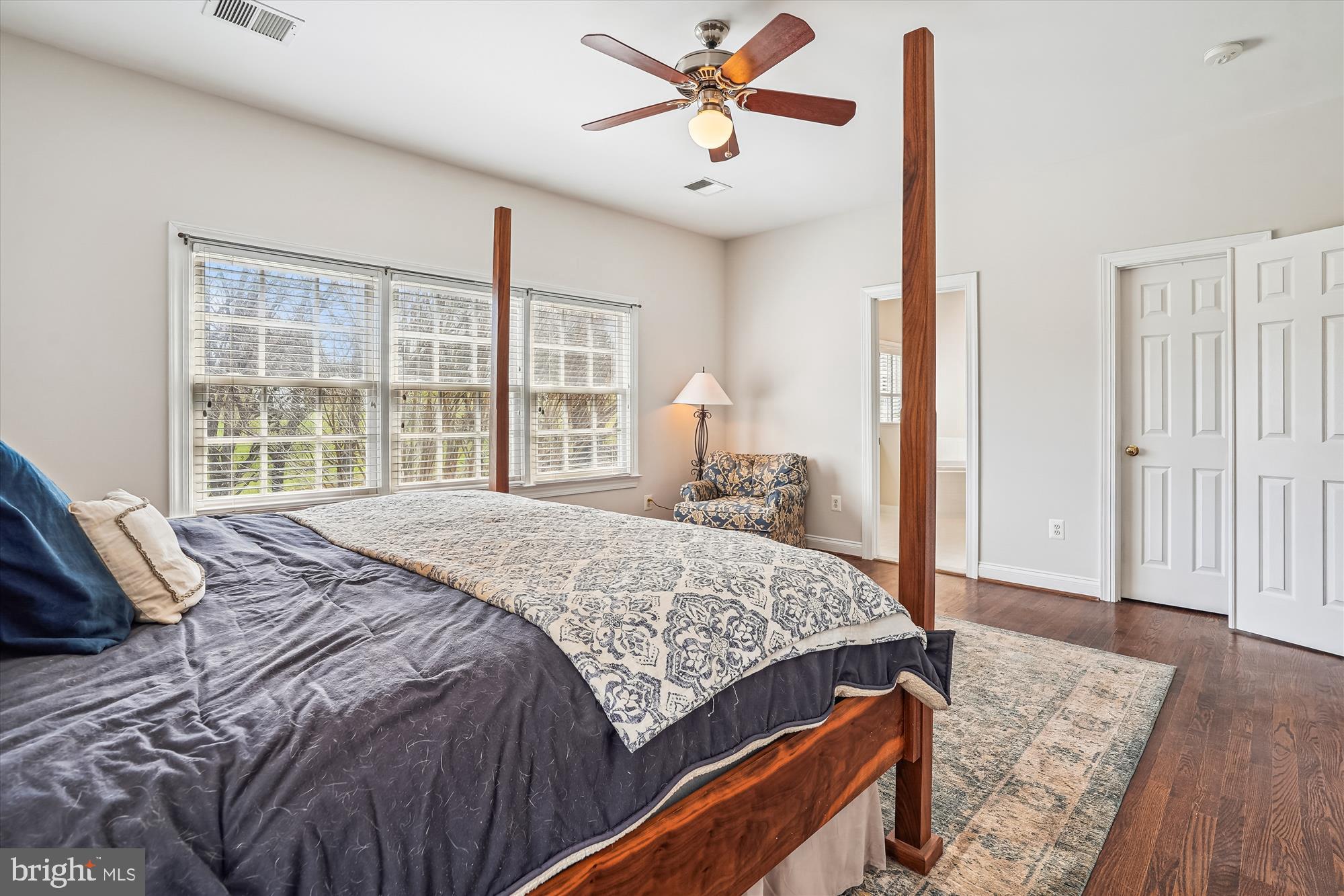 HUNTSMANS RIDGE - Residential