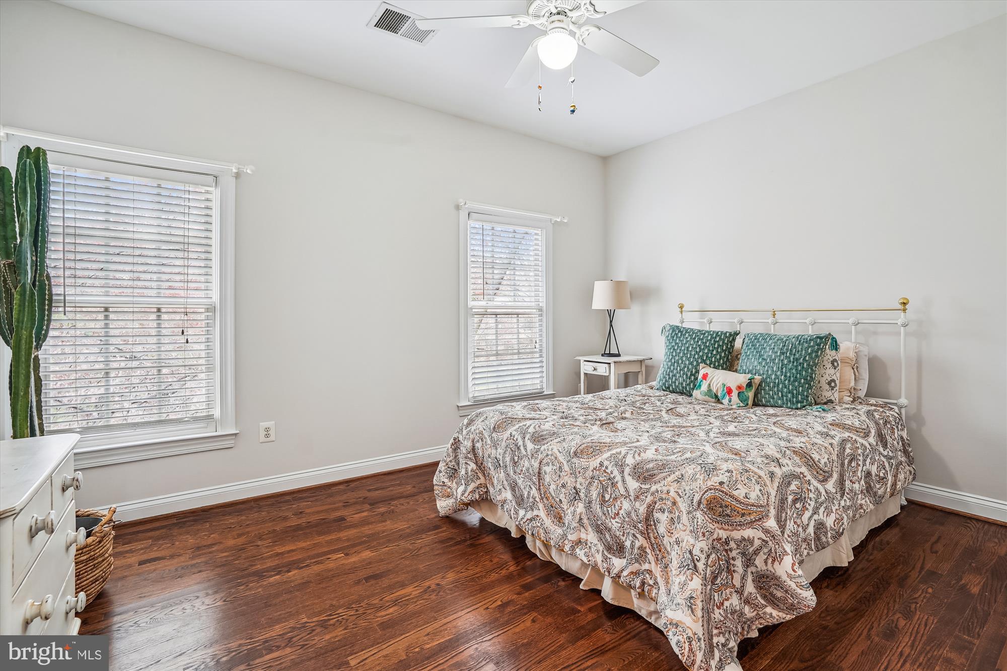 HUNTSMANS RIDGE - Residential