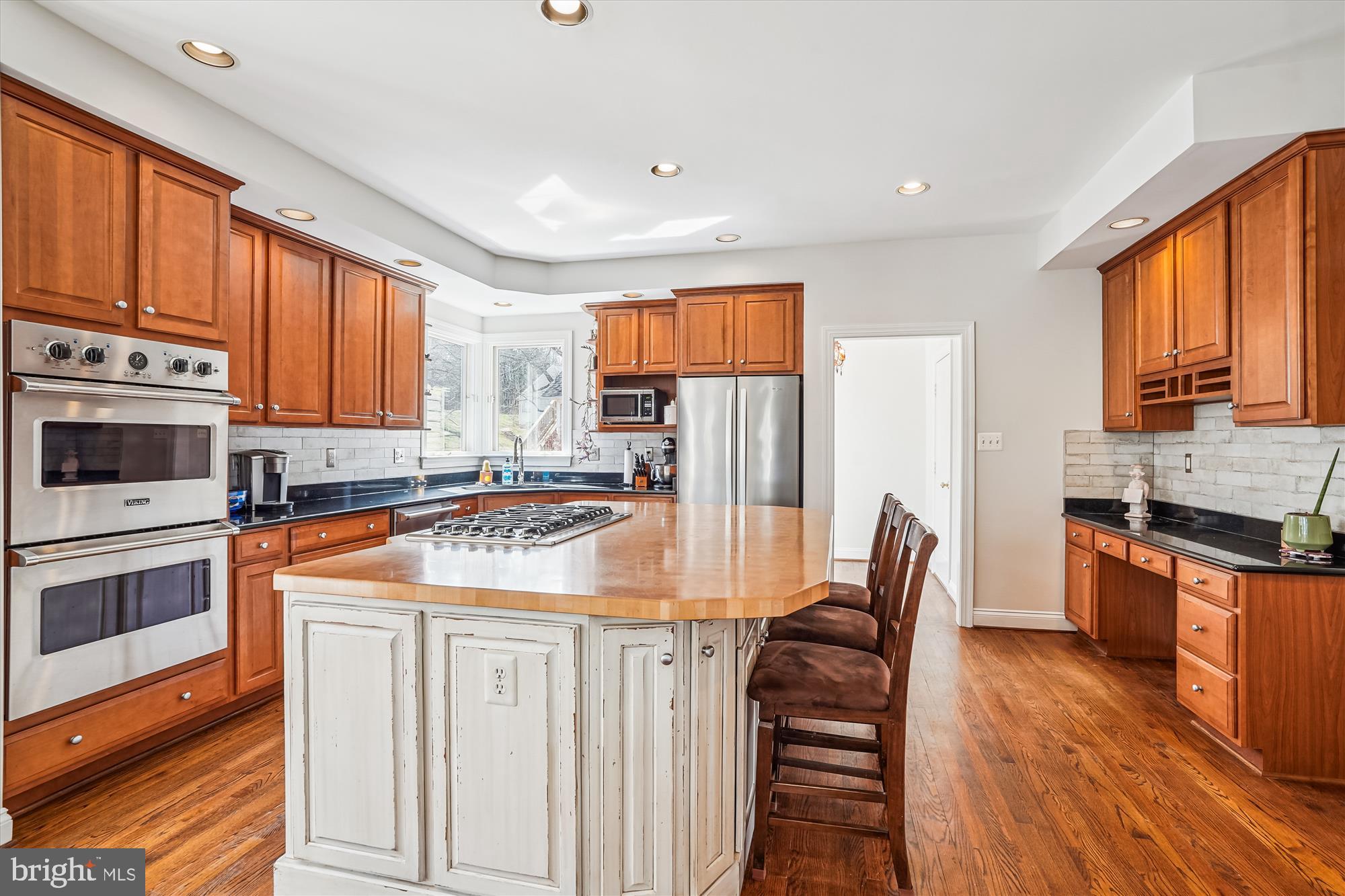 HUNTSMANS RIDGE - Residential